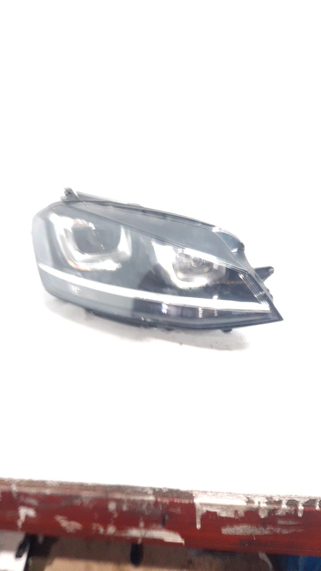 Faro derecho VOLKSWAGEN GOLF VII LIM