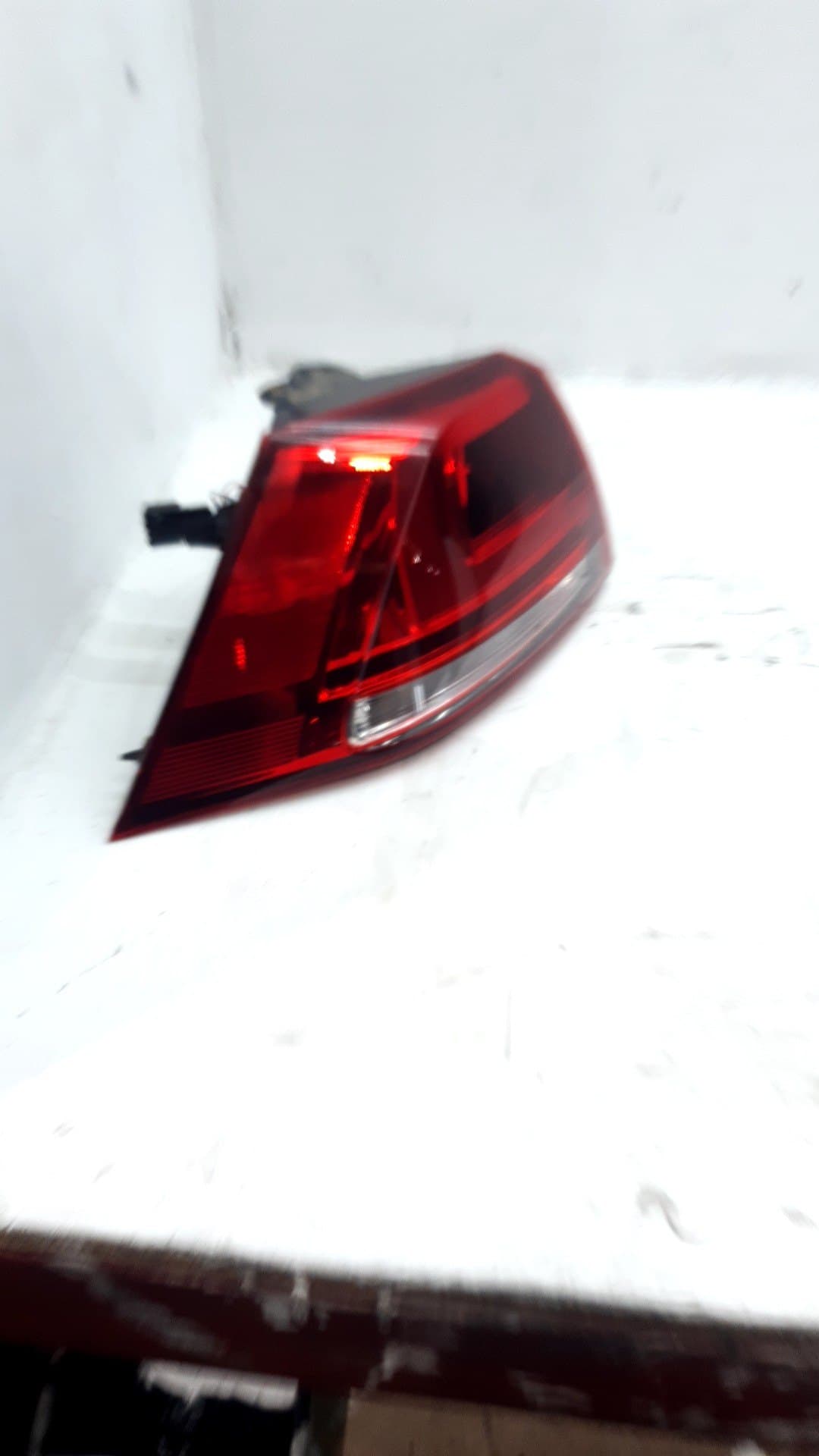 Piloto trasero izquierdo VOLKSWAGEN GOLF VII LIM 4