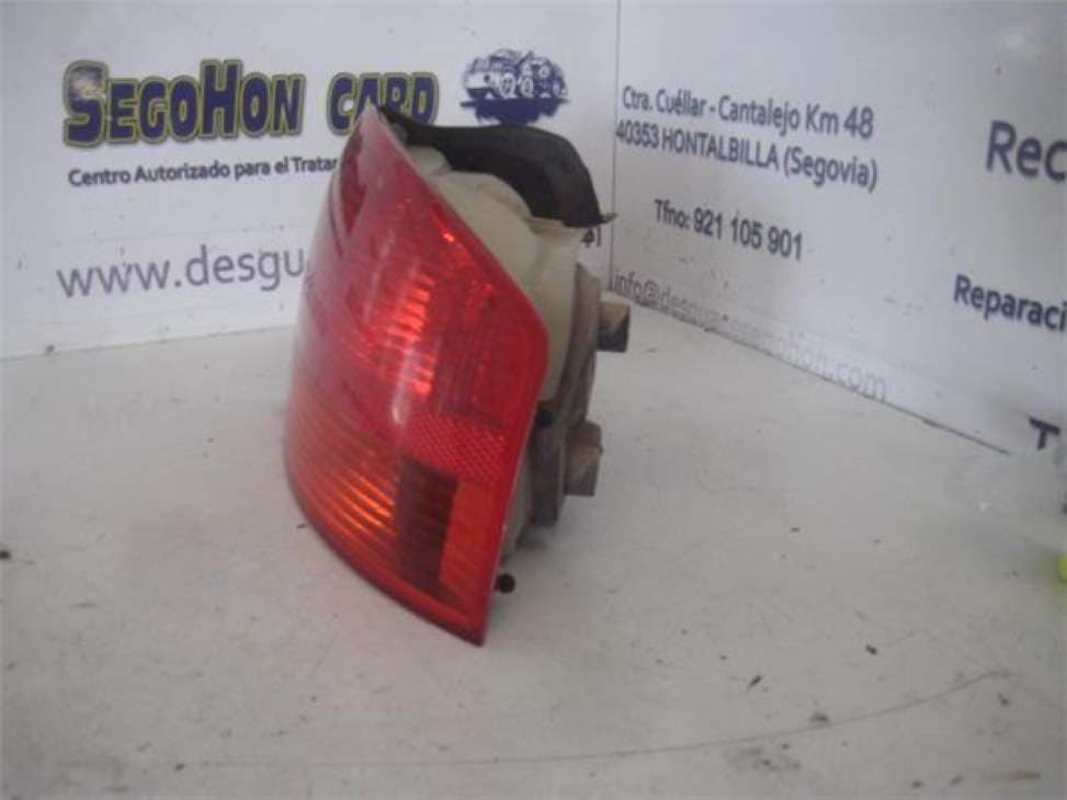 Piloto trasero derecho AUDI A4 BERLINA (8E) 2