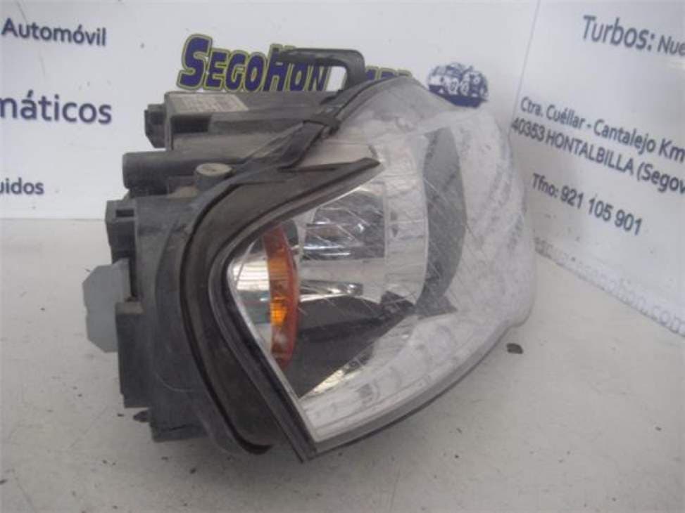 Faro izquierdo AUDI A4 BERLINA (8E) 2