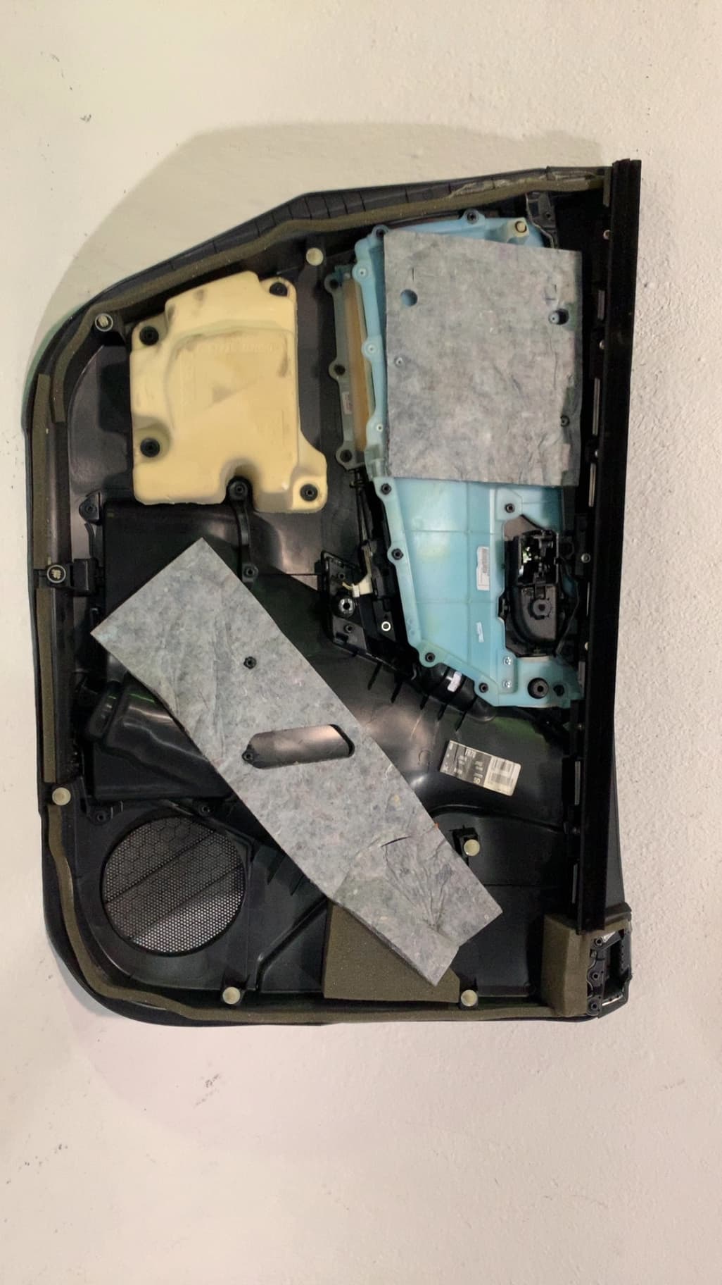 Guarnecido puerta delantera derecha TOYOTA COROLLA (E21) 2