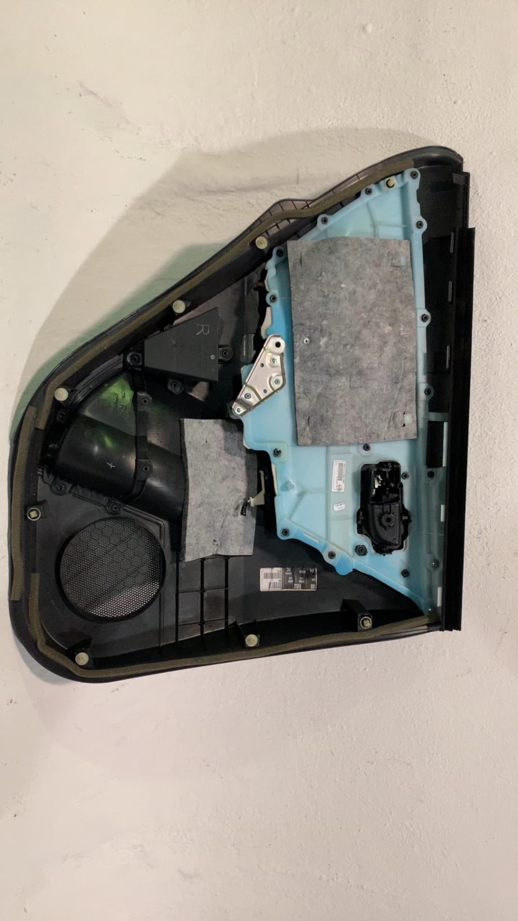 Guarnecido puerta trasera derecha TOYOTA COROLLA (E21) 2