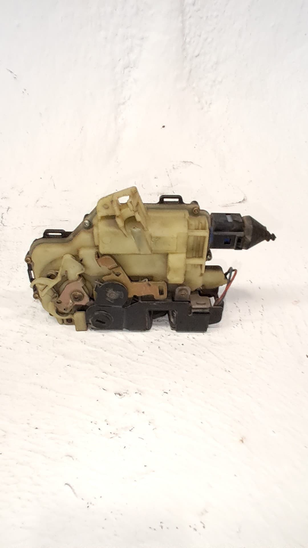 Cerradura puerta trasera izquierda SEAT IBIZA (6L1) 3