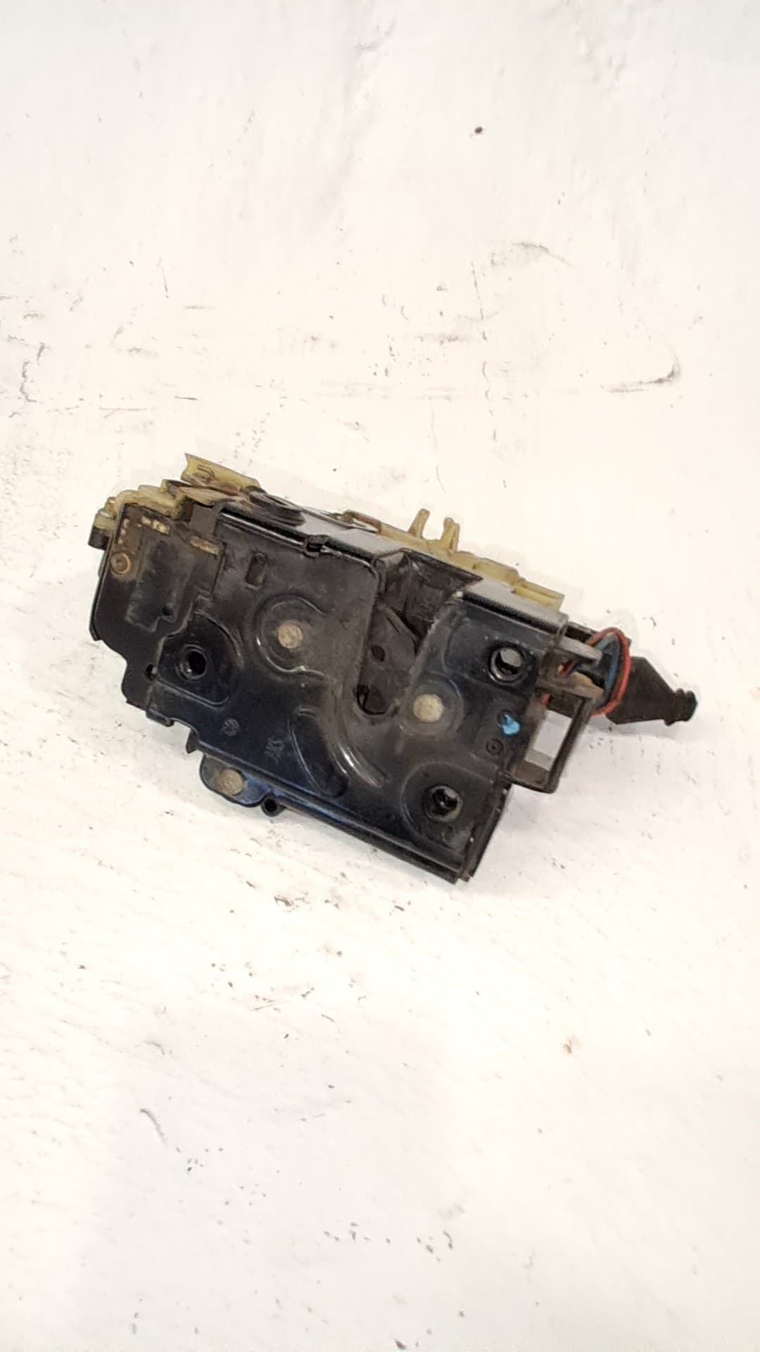 Cerradura puerta trasera izquierda SEAT IBIZA (6L1) 2