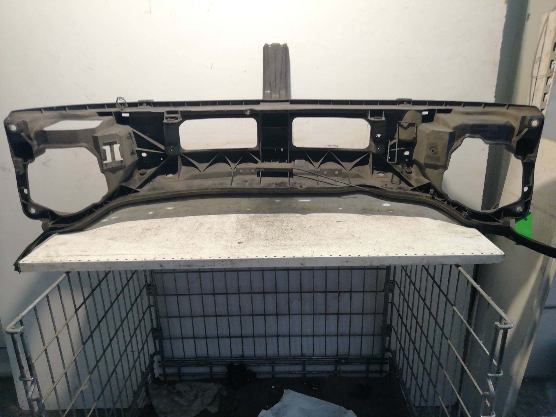Panel frontal RENAULT TRAFIC CAJA CERRADA (AB 4.01) 4