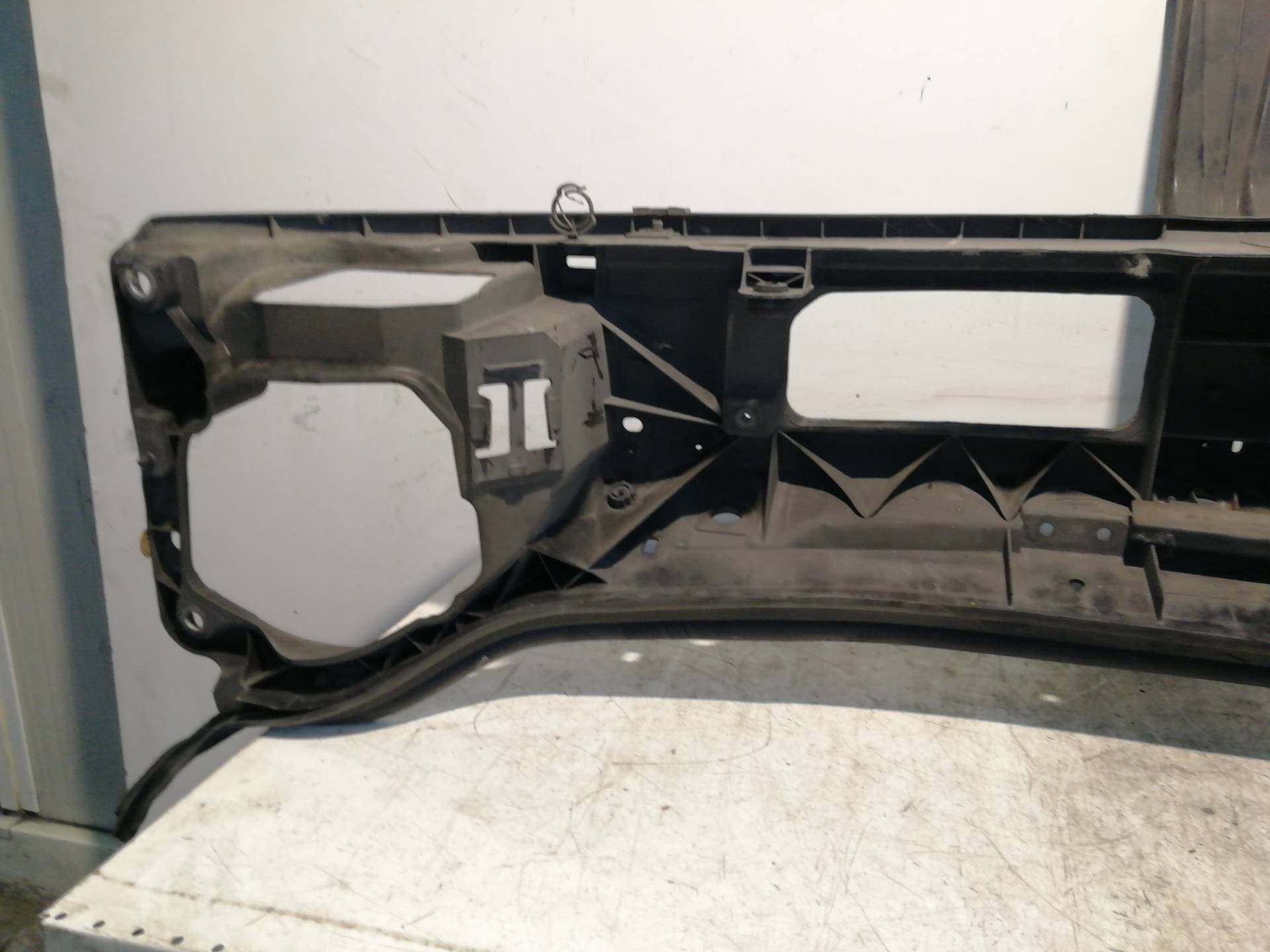 Panel frontal RENAULT TRAFIC CAJA CERRADA (AB 4.01) 3