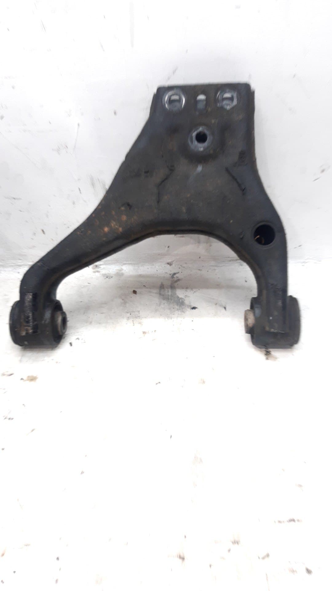 Brazo suspension inferior delantero izquierdo KIA SORENTO 2