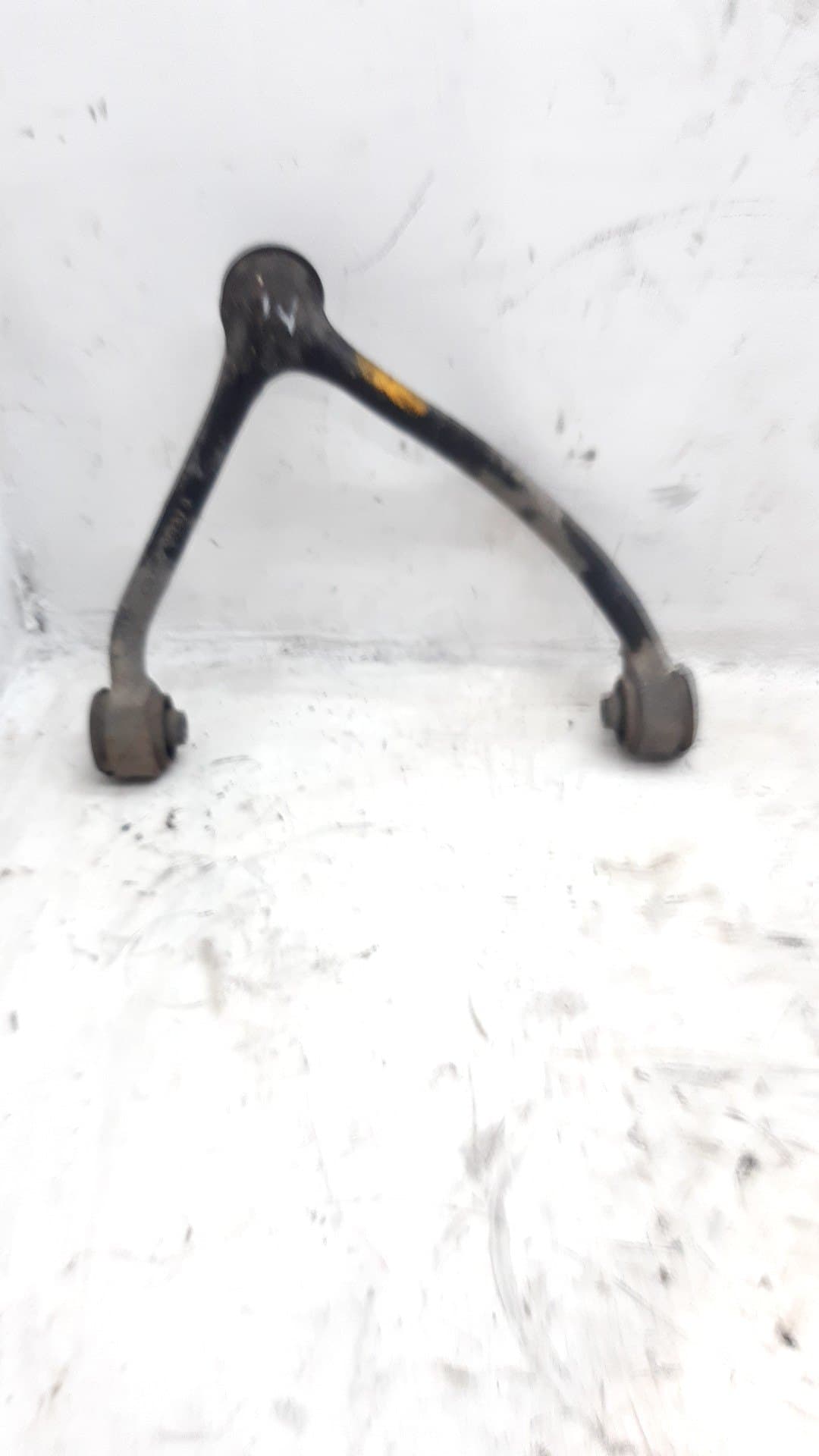 Brazo suspension superior delantero izquierdo KIA SORENTO 2