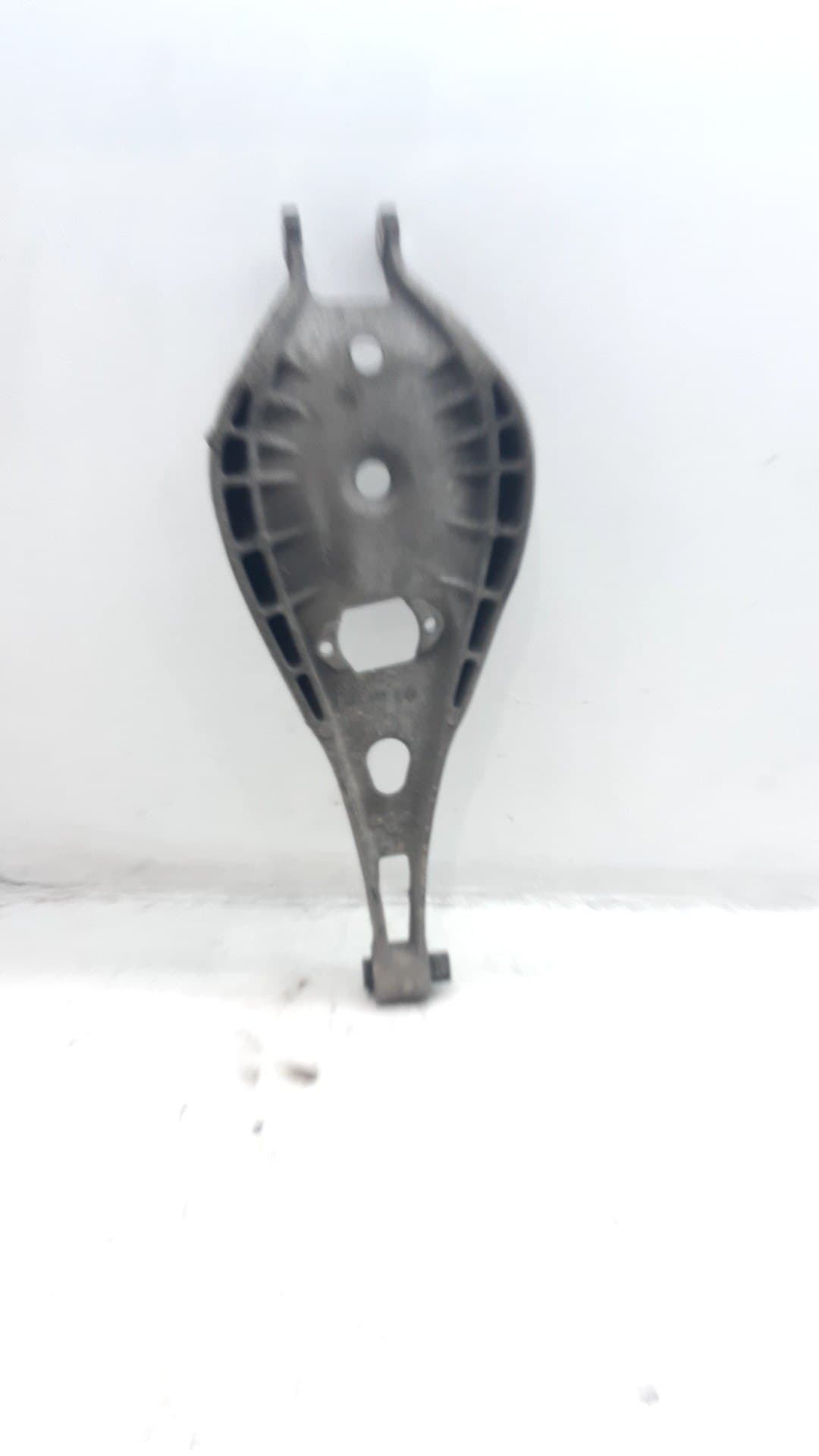 Brazo suspension inferior trasero derecho BMW 3 COUPE (E46) 2
