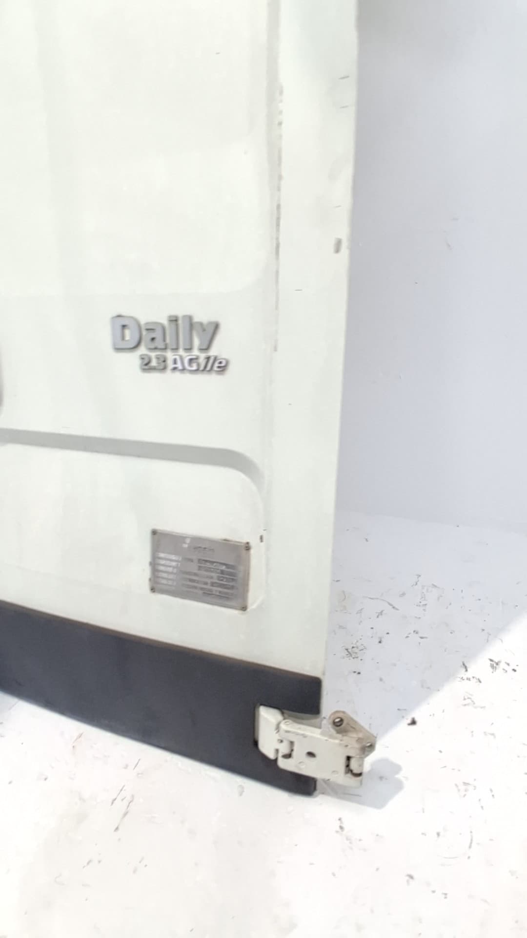 Porton trasero derecho IVECO DAILY 4