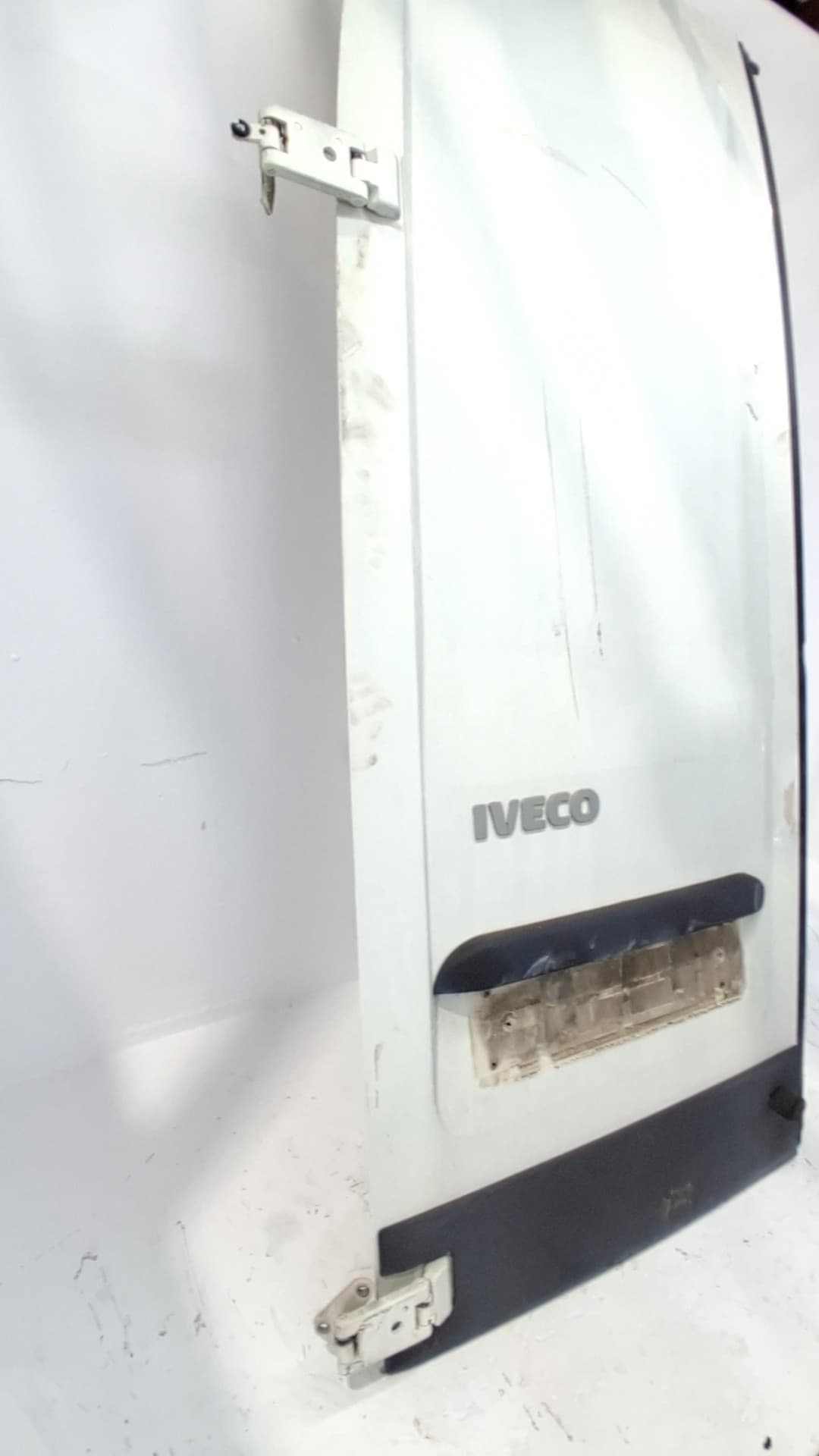 Porton trasero izquierdo IVECO DAILY 2