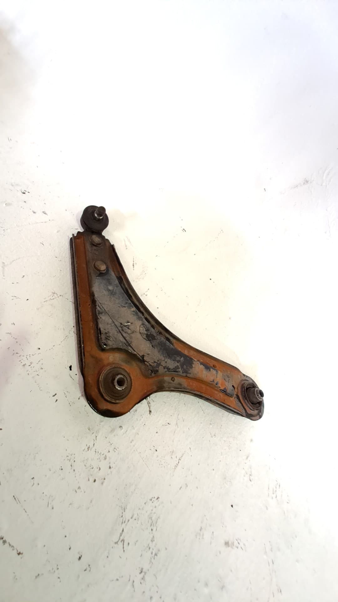 Brazo suspension inferior delantero derecho DAEWOO NUBIRA WAGON 2