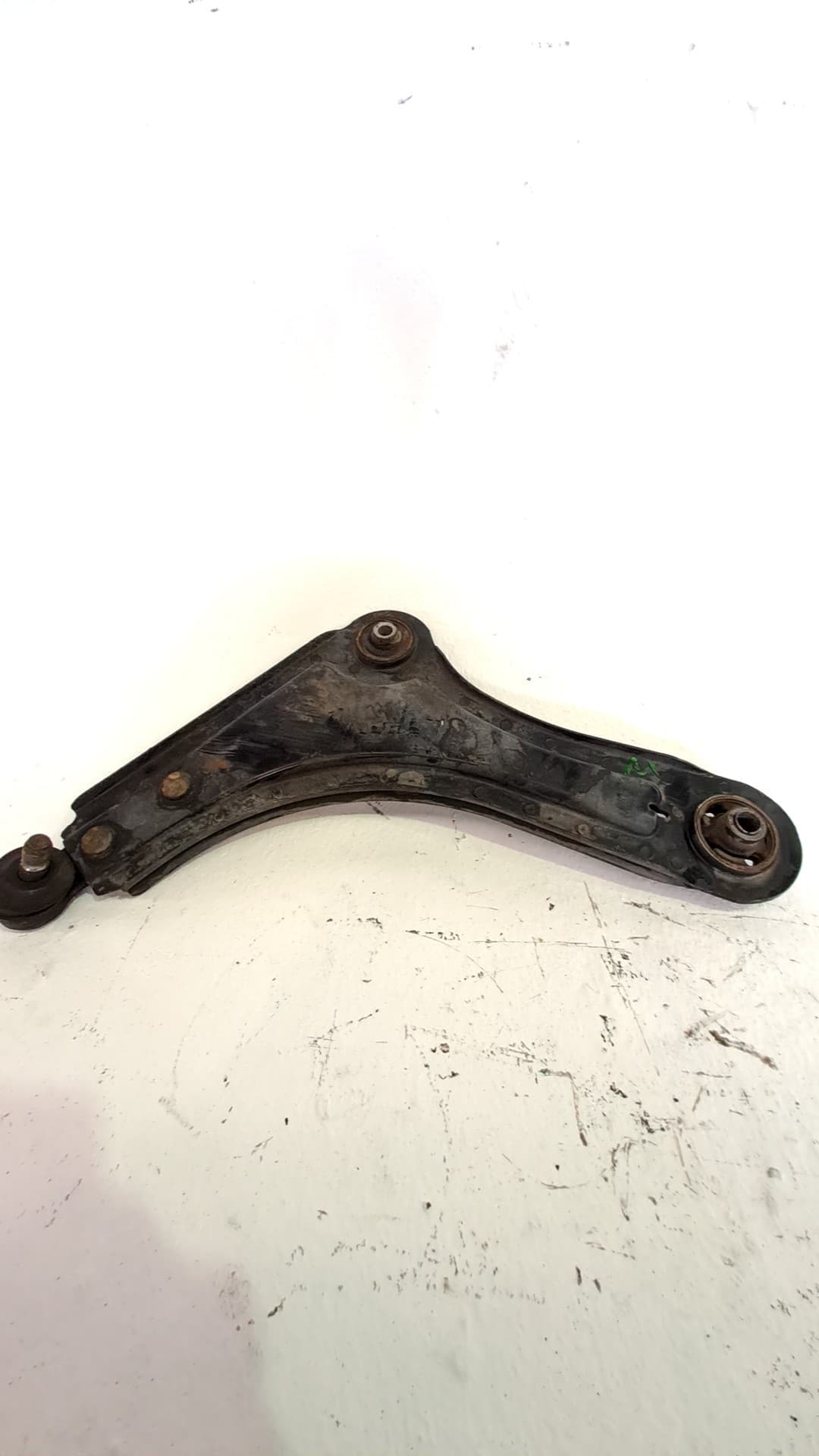 Brazo suspension inferior delantero izquierdo DAEWOO NUBIRA WAGON