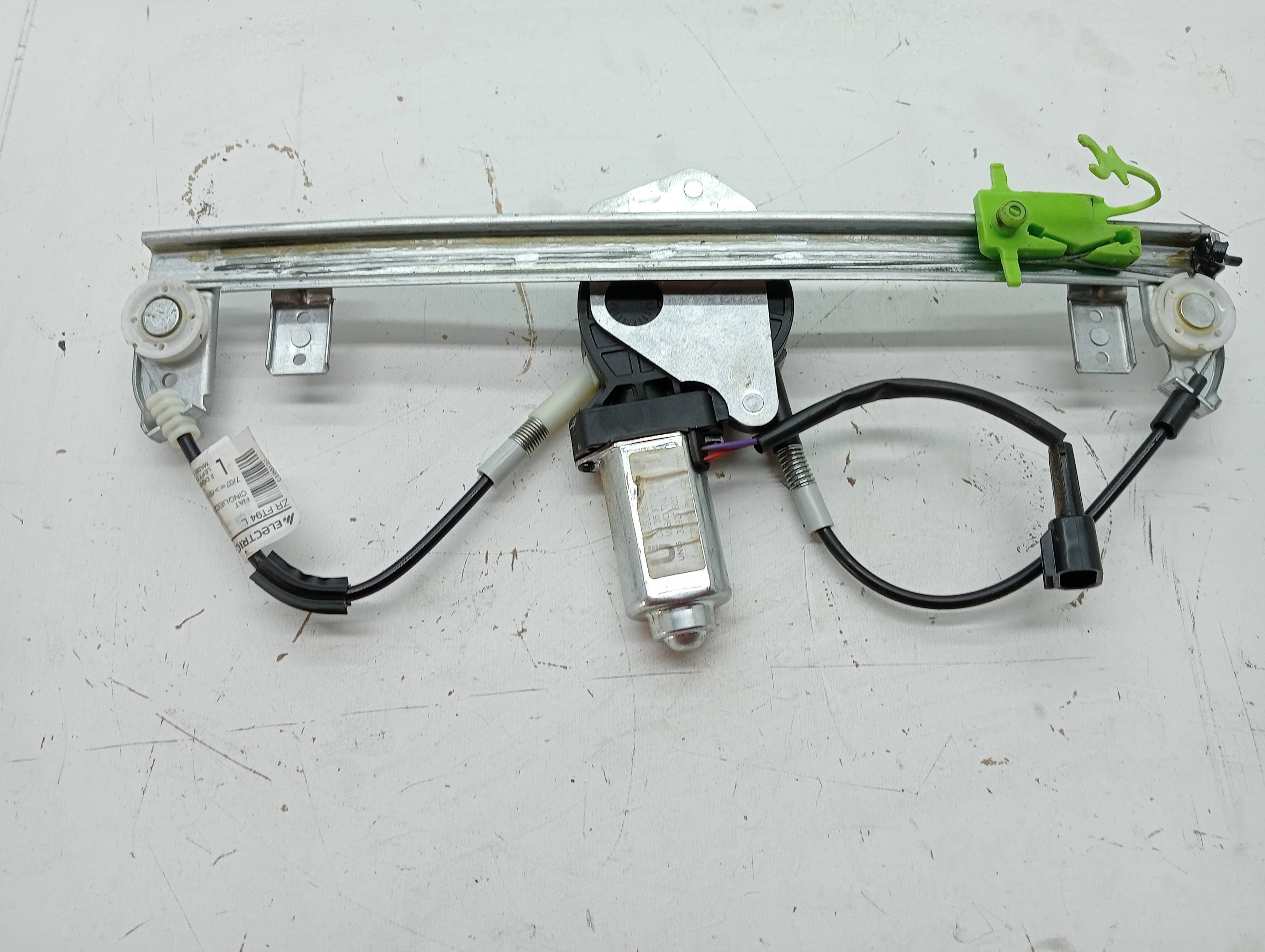 Elevalunas delantero izquierdo FIAT 500 CABRIO (150)