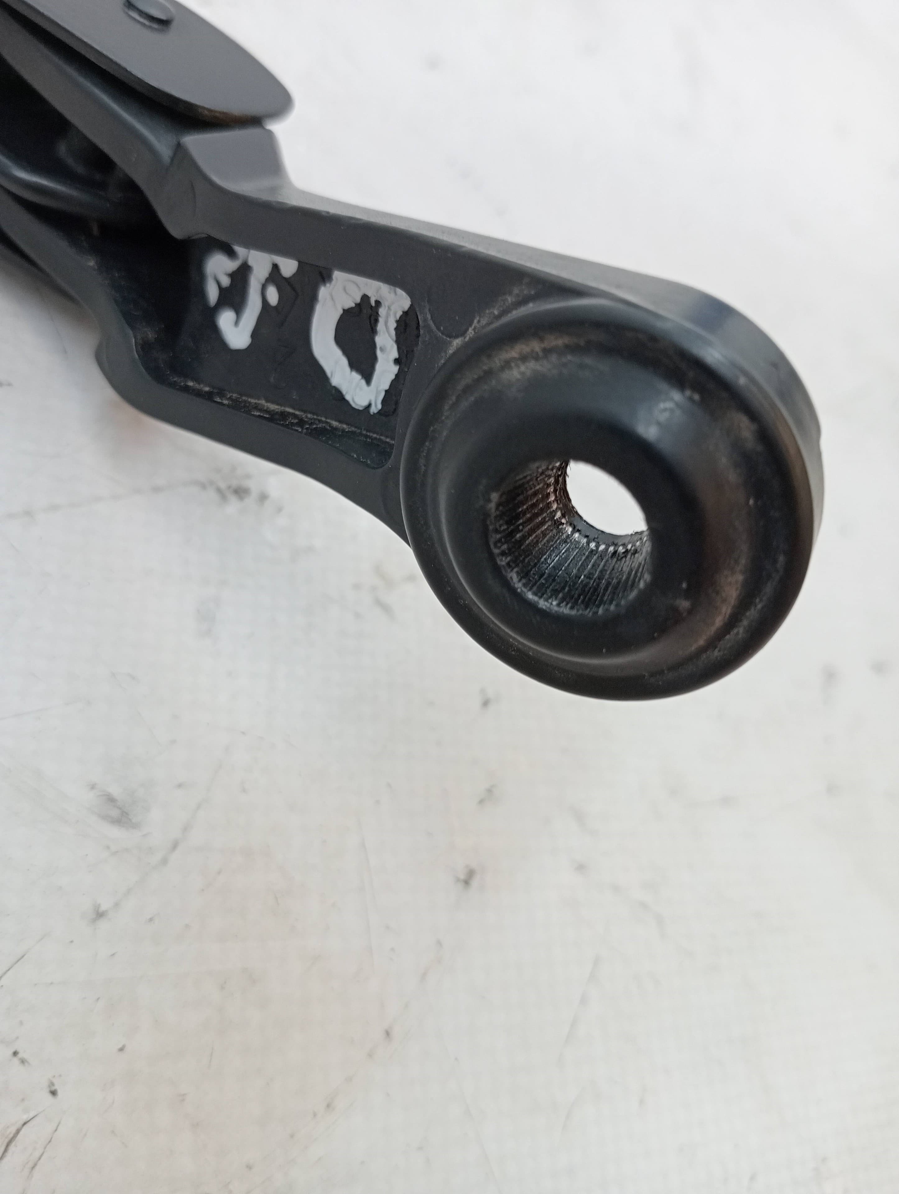 Brazo limpia delantero izquierdo FIAT 500 CABRIO (150) 2