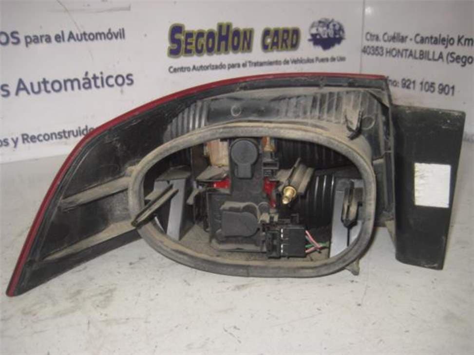 Piloto trasero derecho RENAULT LAGUNA II GRANDTOUR (KG0) 3