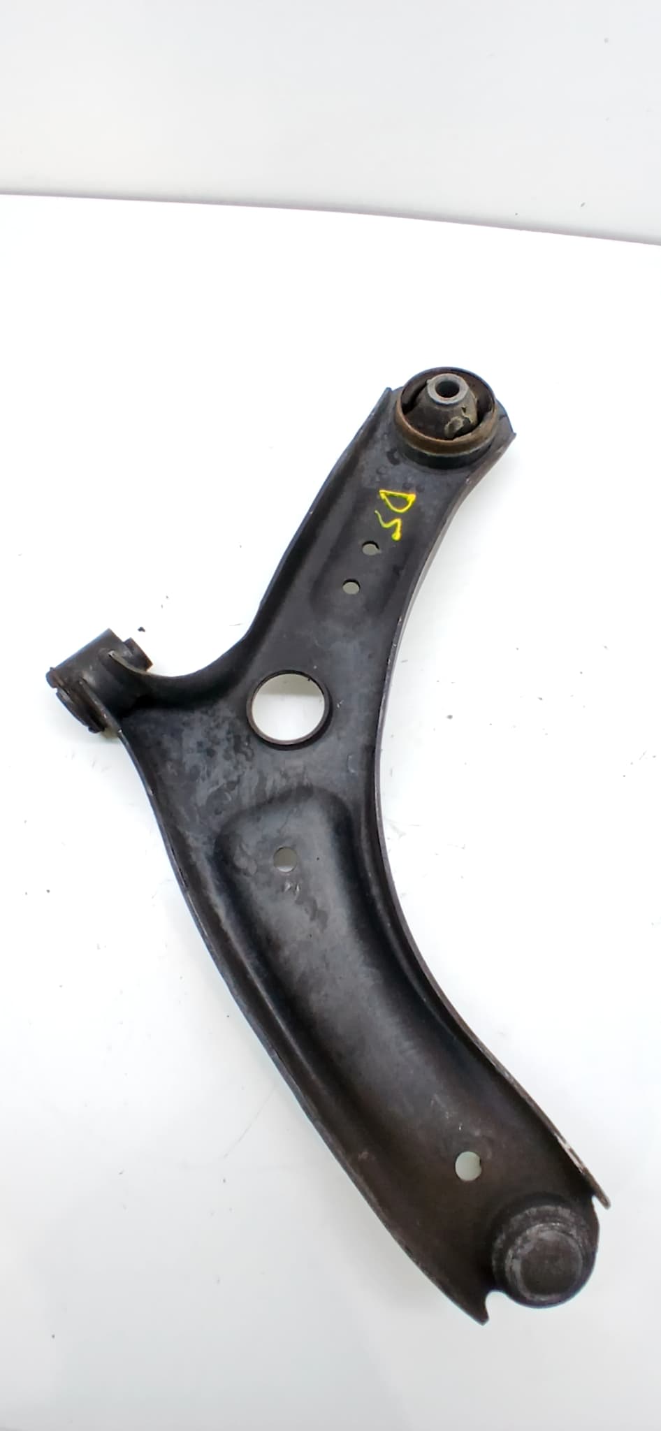 Brazo suspension inferior delantero derecho HYUNDAI I20 2
