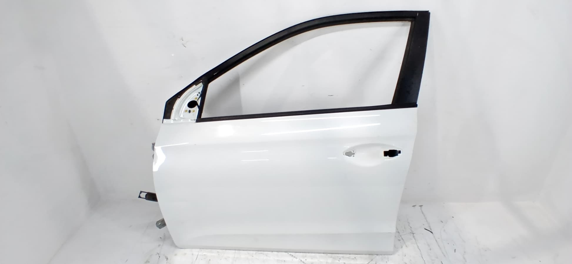 Puerta delantera izquierda HYUNDAI I20