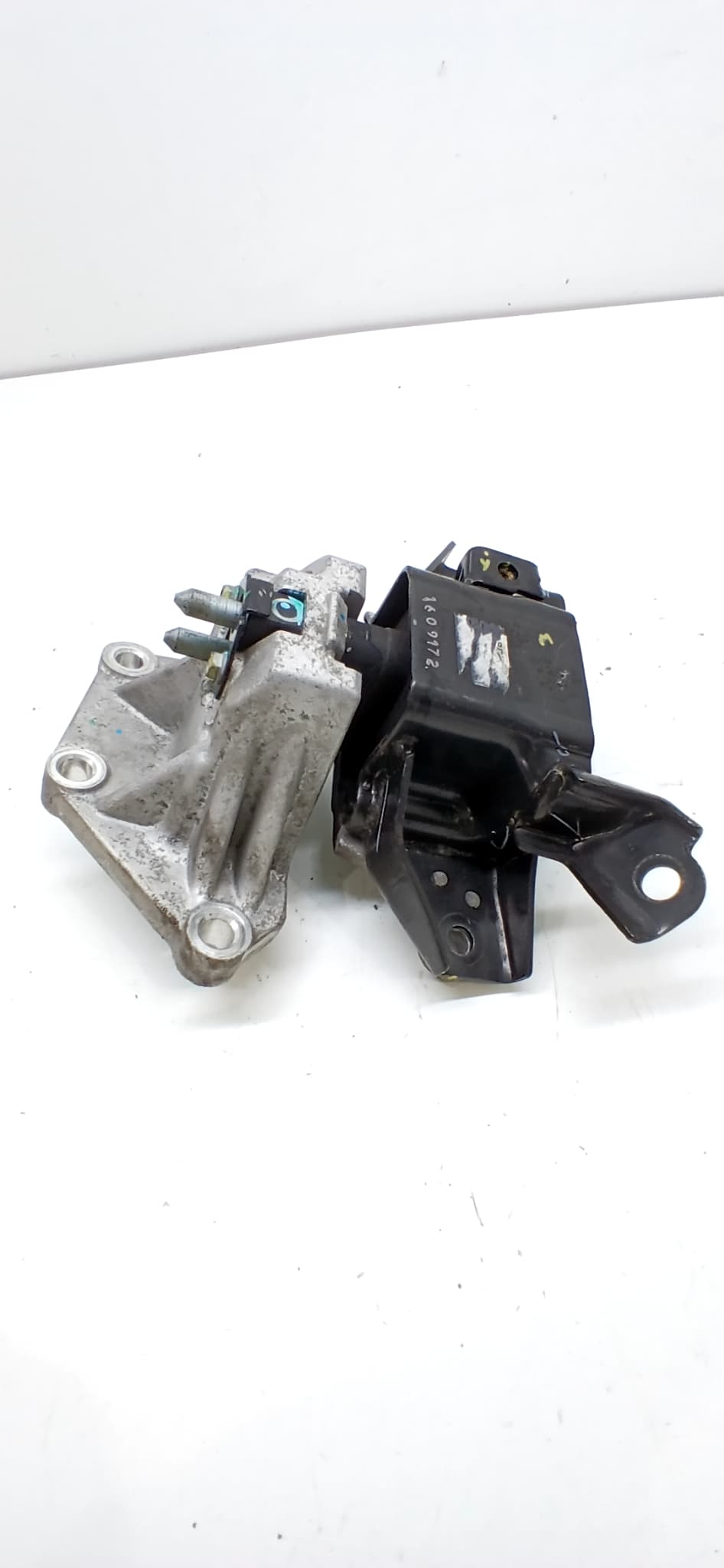 Recambio HYUNDAI I20 ref. 21830C7400