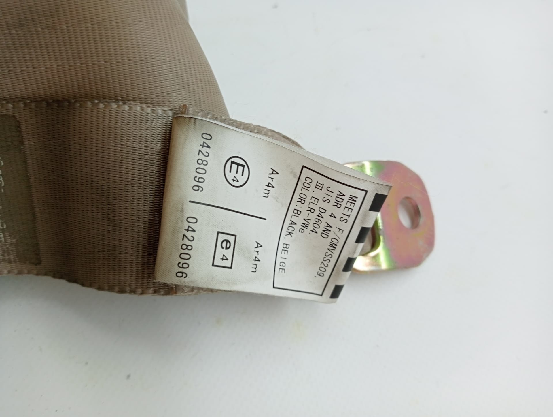Cinturon seguridad trasero izquierdo LEXUS IS200 (GXE10) 3