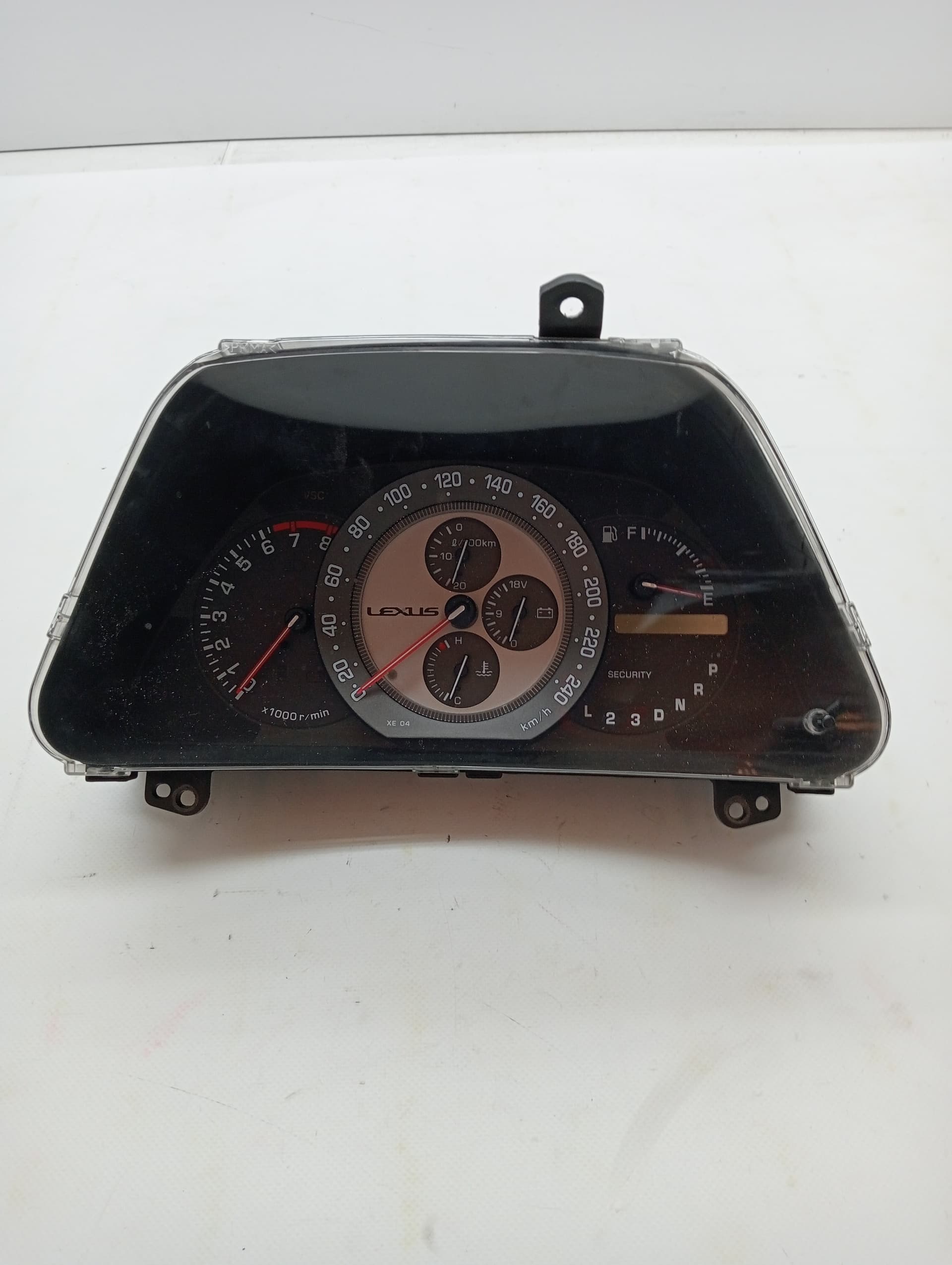 Cuadro instrumentos LEXUS IS200 (GXE10)