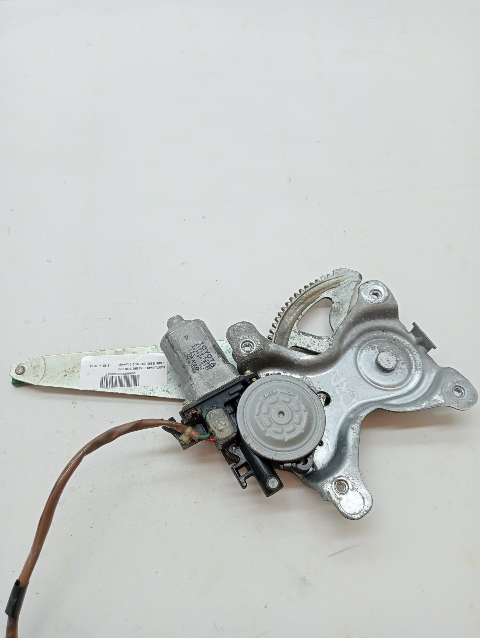 Elevalunas trasero derecho LEXUS IS200 (GXE10)