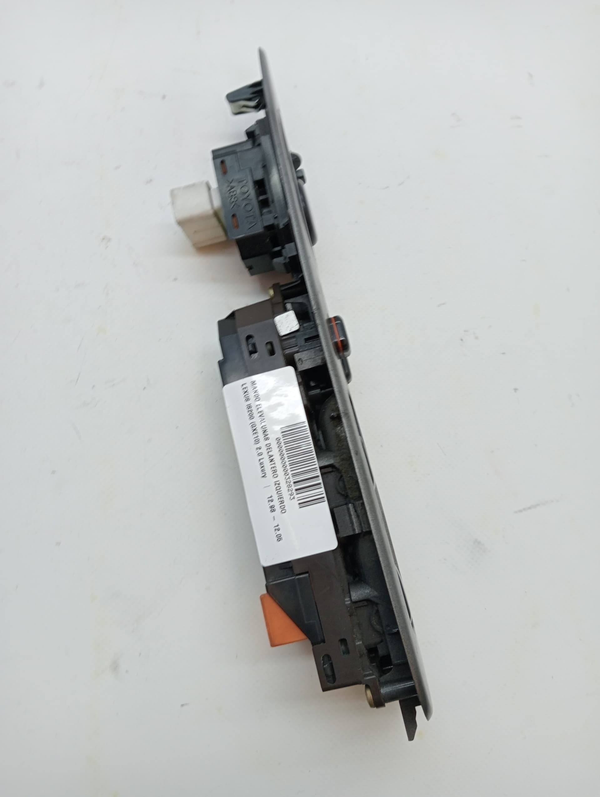 Mando elevalunas delantero izquierdo LEXUS IS200 (GXE10) 3