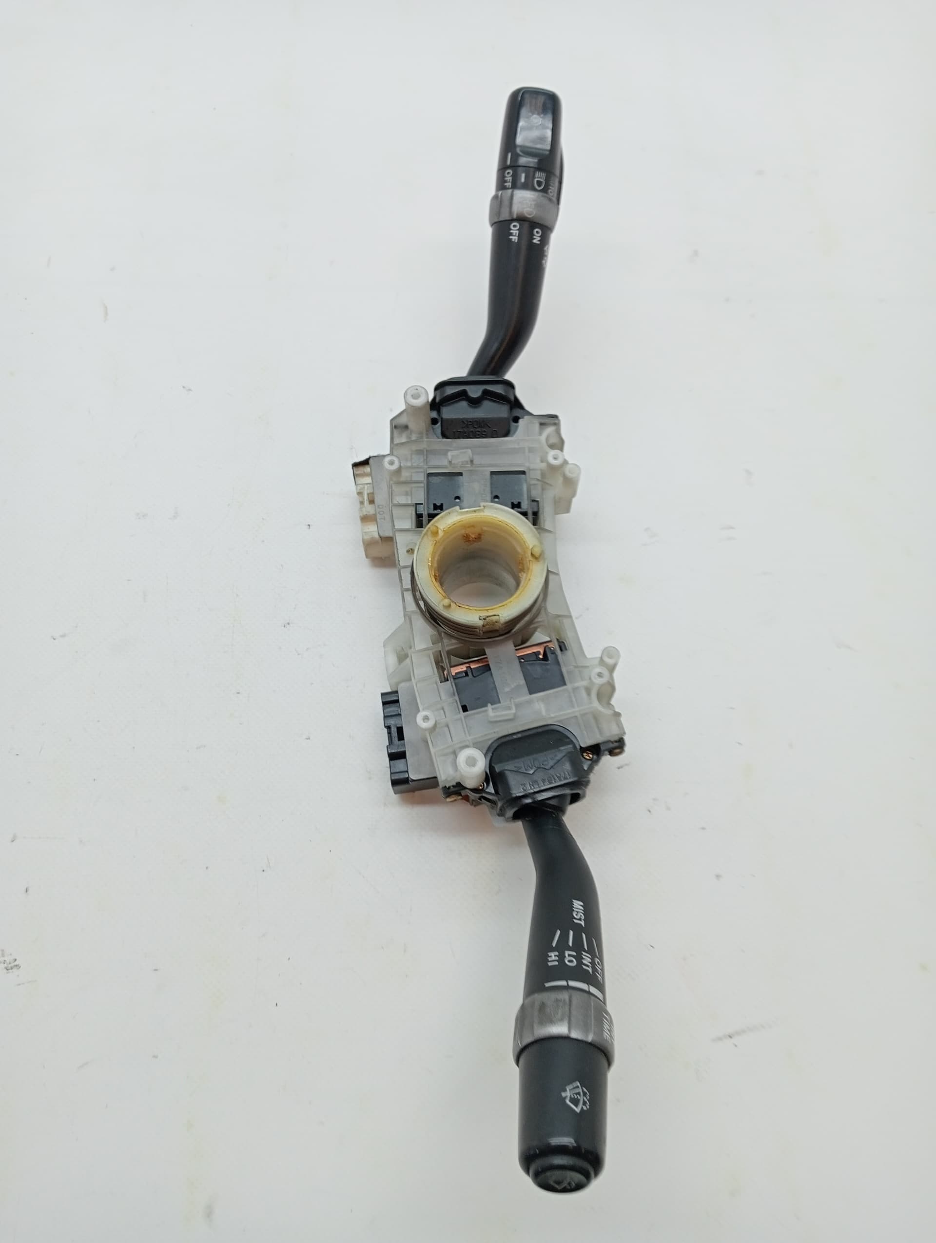 Mando multifuncion LEXUS IS200 (GXE10)