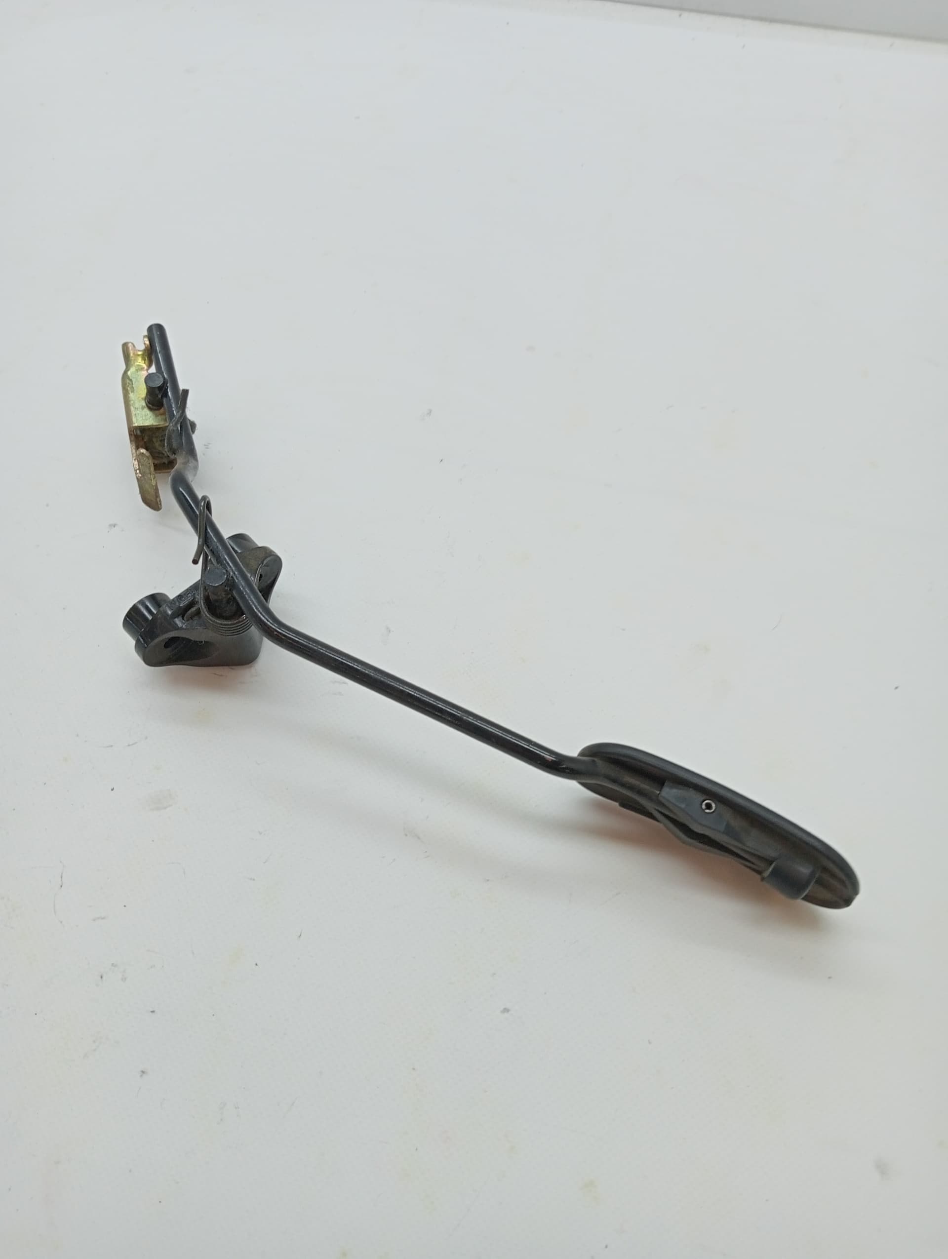 Pedal acelerador LEXUS IS200 (GXE10) 3
