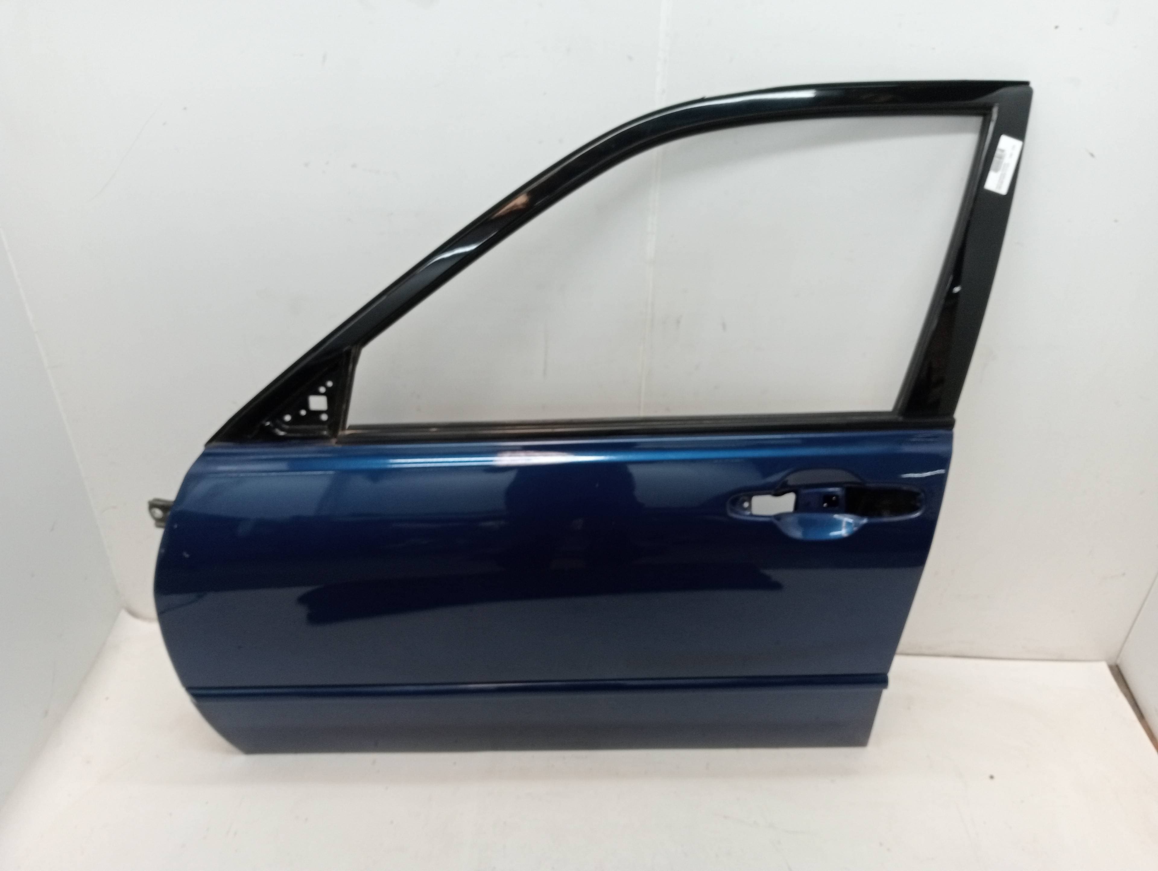 Puerta delantera izquierda LEXUS IS200 (GXE10)