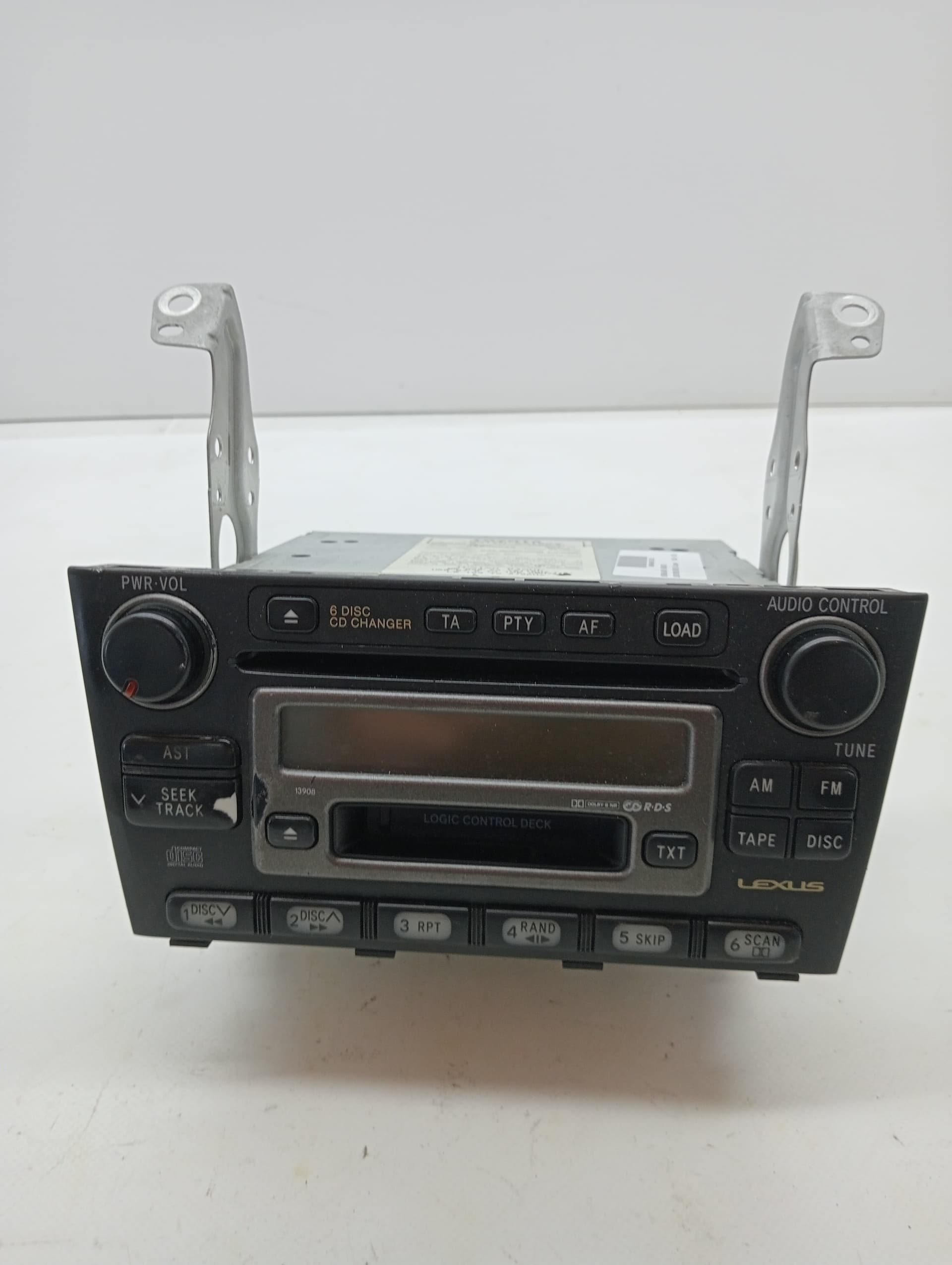 Sistema audio / radio cd LEXUS IS200 (GXE10)