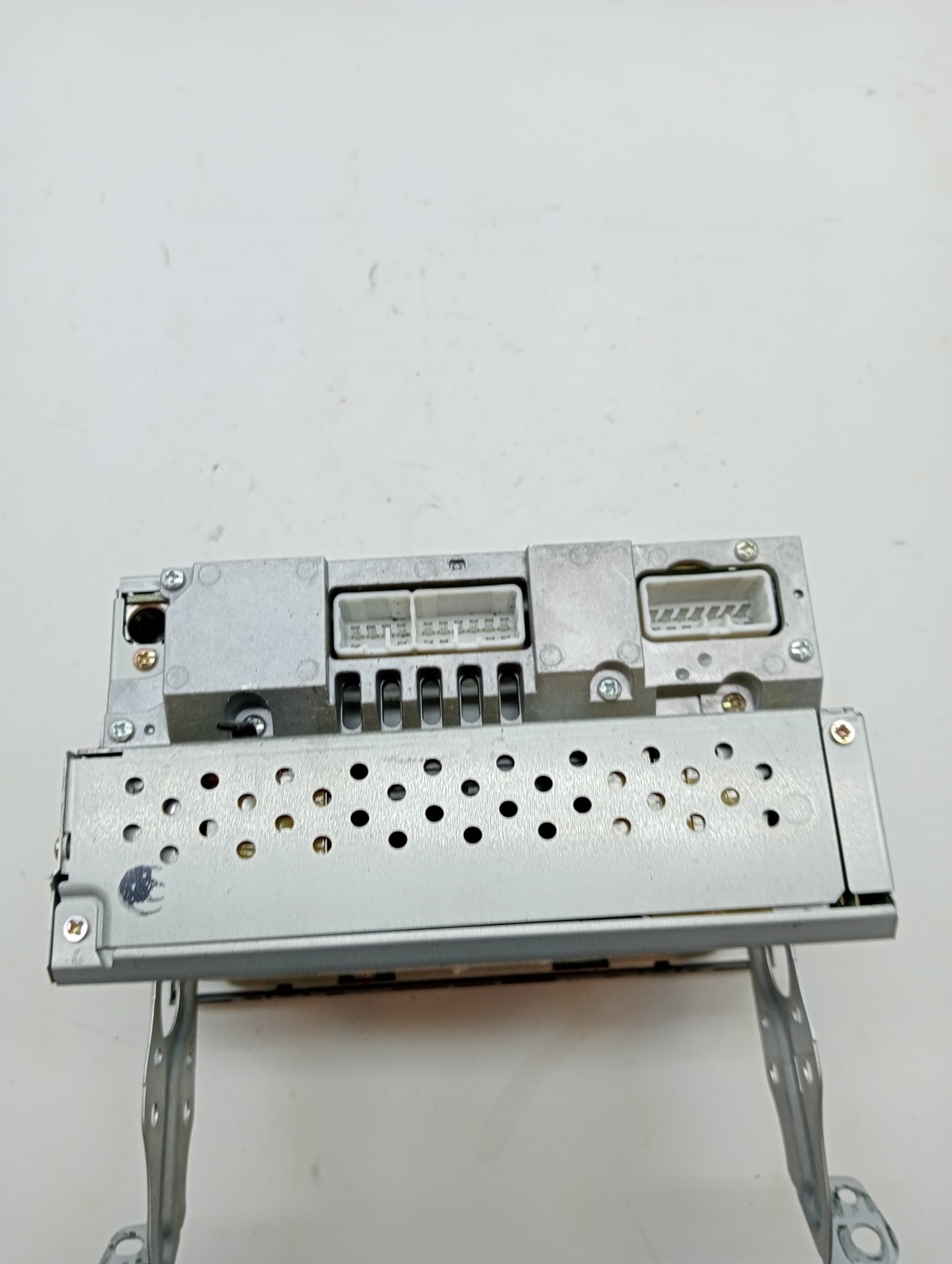 Sistema audio / radio cd LEXUS IS200 (GXE10) 2