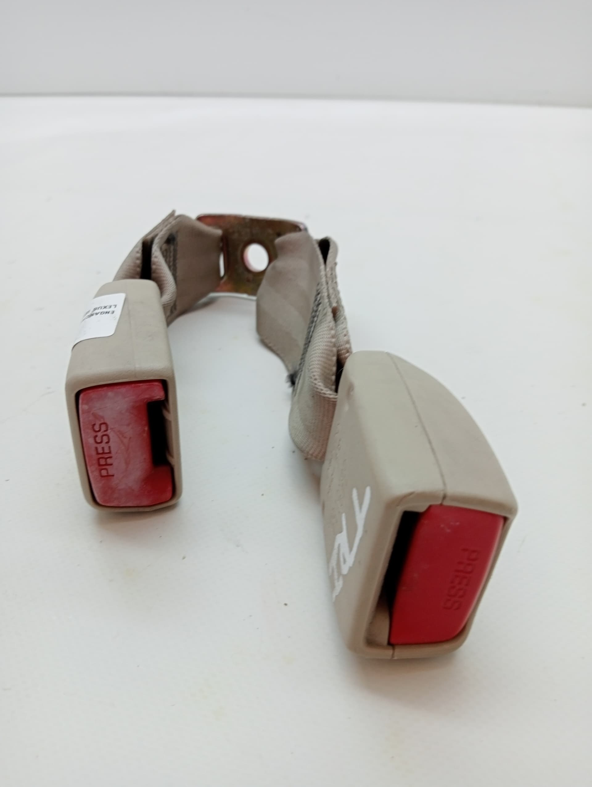 Enganche cinturon LEXUS IS200 (GXE10) 2
