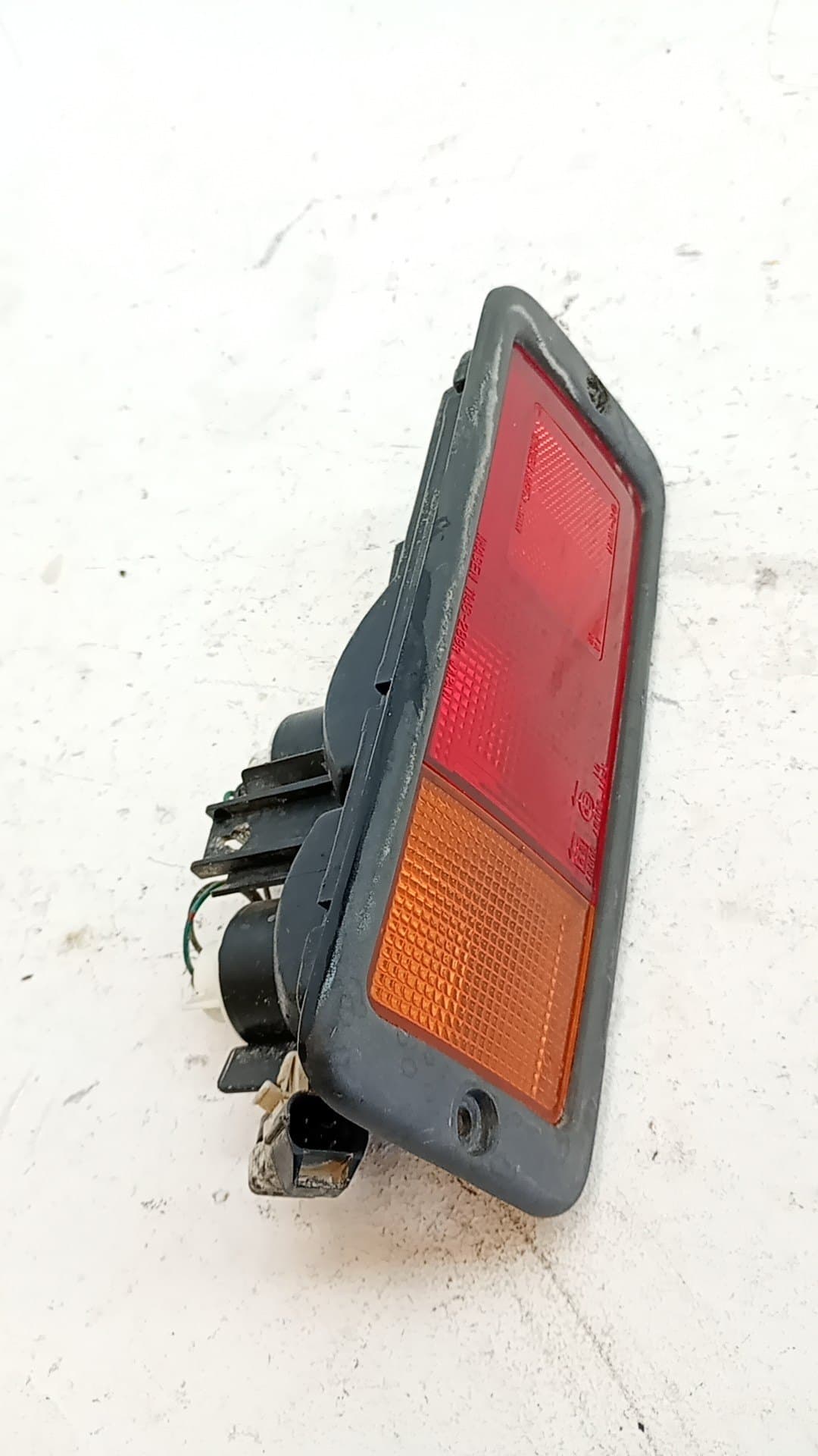 Piloto trasero derecho paragolpes MITSUBISHI GALLOPER (HYUNDAI)