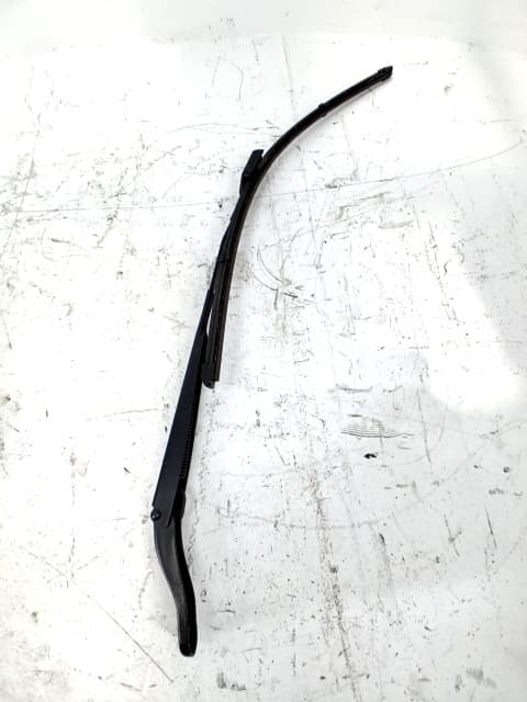 Brazo limpia delantero derecho OPEL CORSA F