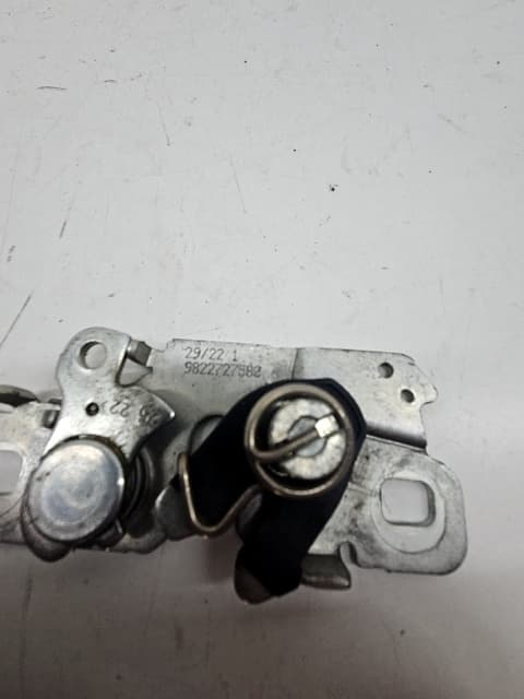 Cerradura capot OPEL CORSA F 2