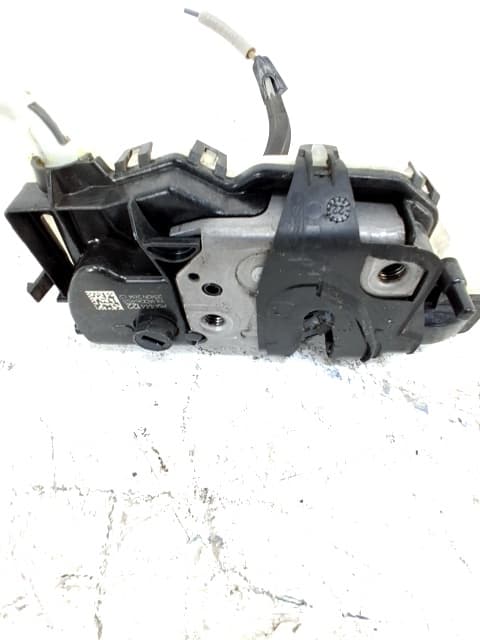 Cerradura puerta delantera izquierda OPEL CORSA F 3