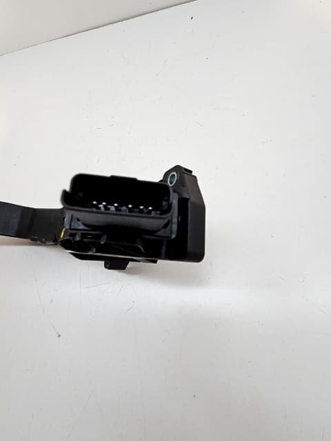Pedal acelerador OPEL CORSA F 2
