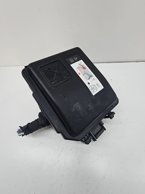 Caja reles / fusibles OPEL CORSA F