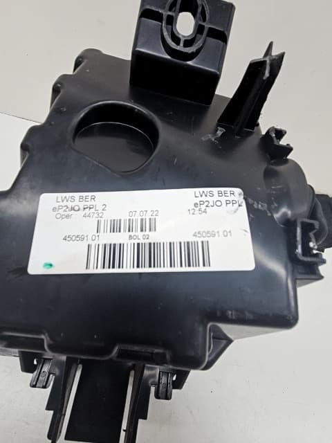 Caja reles / fusibles OPEL CORSA F 2