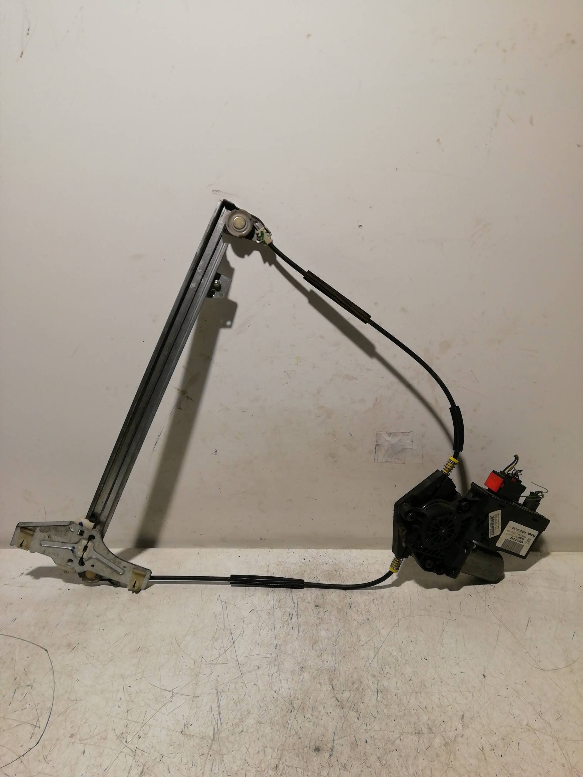 Motor elevalunas delantero izquierdo PEUGEOT 307 BREAK / SW (S1)