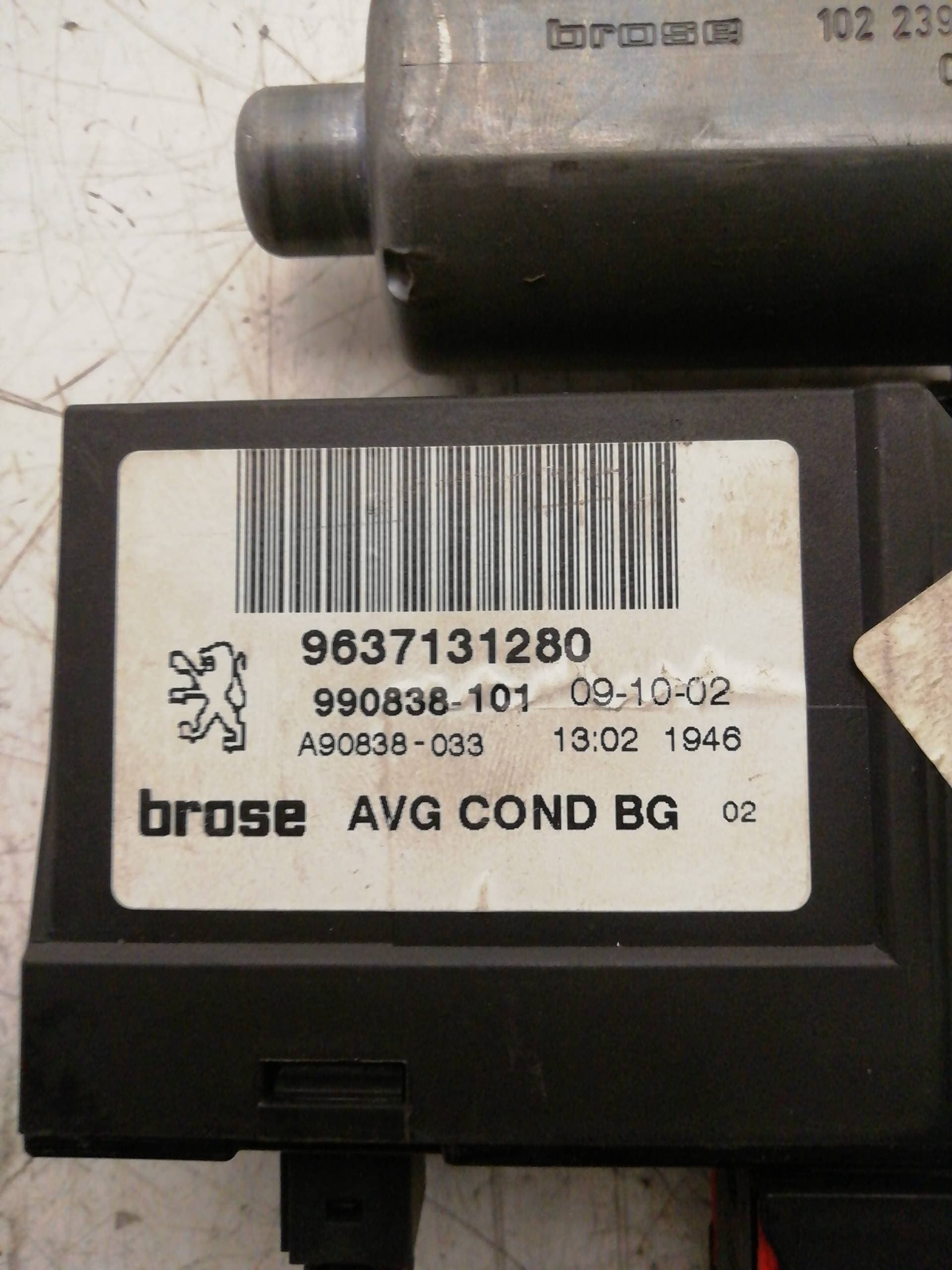 Motor elevalunas delantero izquierdo PEUGEOT 307 BREAK / SW (S1) 4