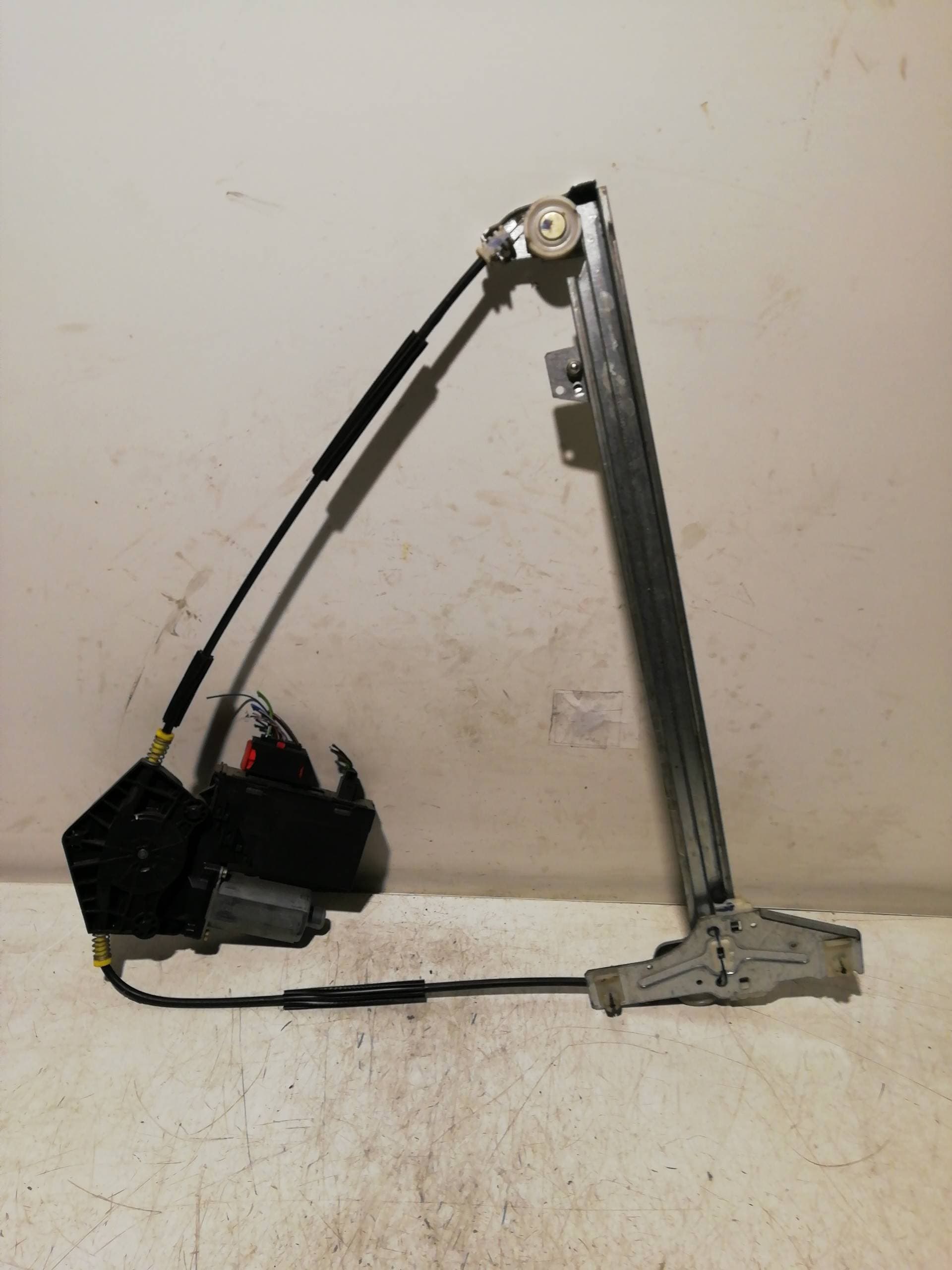 Motor elevalunas delantero derecho PEUGEOT 307 BREAK / SW (S1)