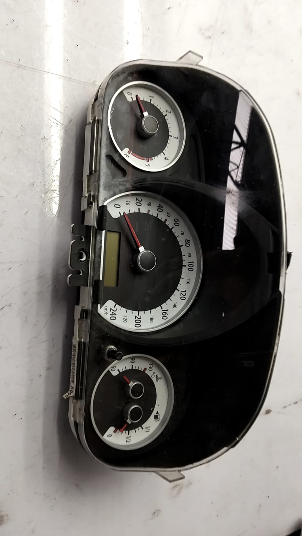 Cuadro instrumentos KIA CEED