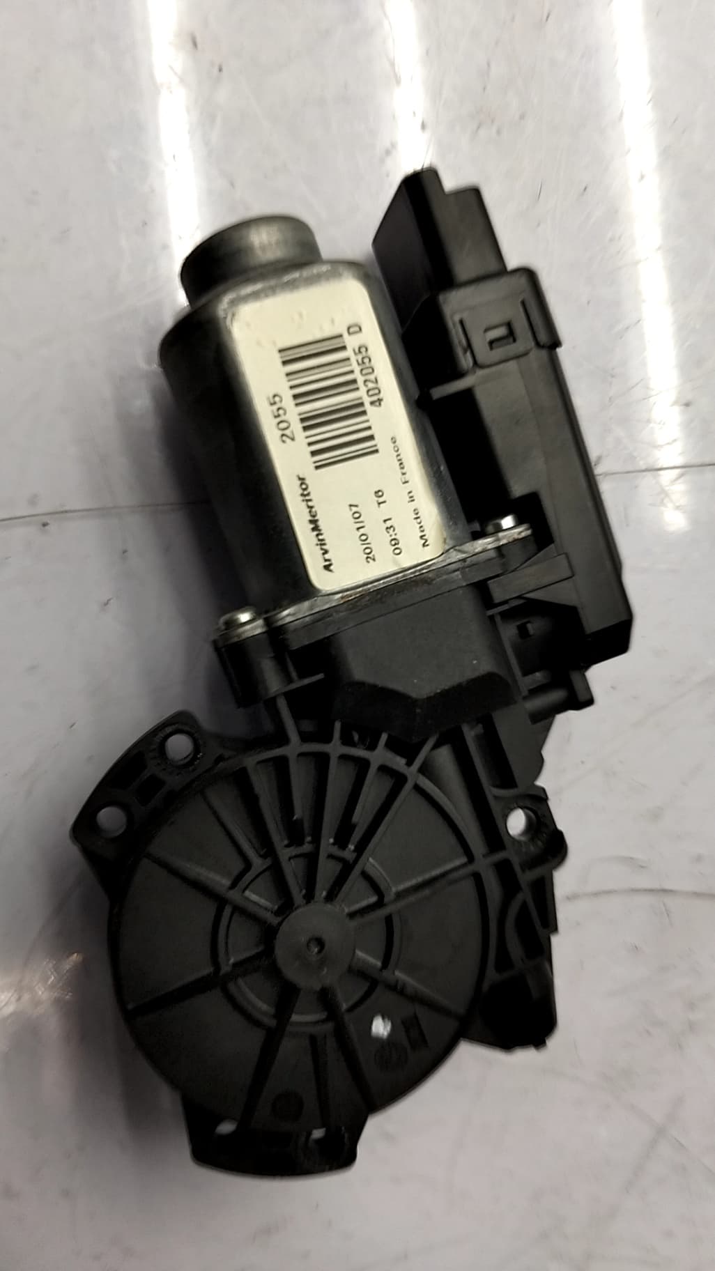 Motor elevalunas delantero izquierdo KIA CEED 4