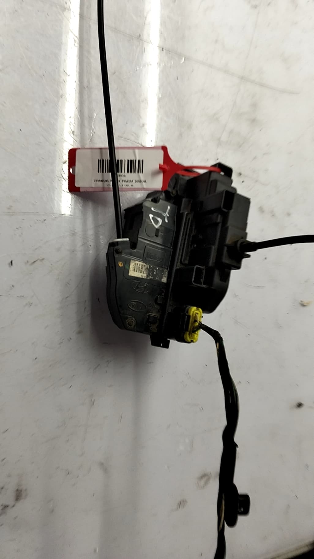 Cerradura puerta trasera derecha KIA CEED