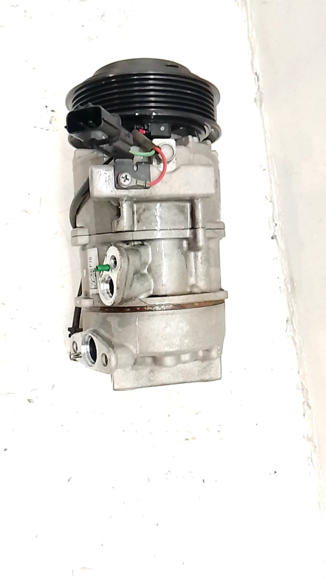 Recambio KIA STONIC ref. 97701H8100 5