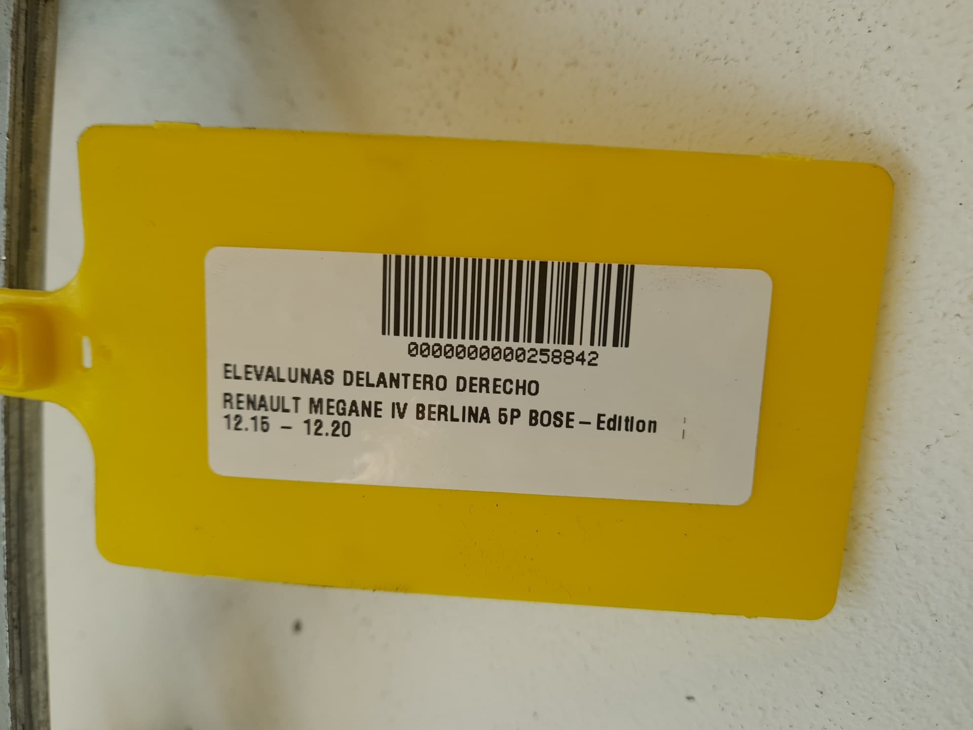 Elevalunas delantero derecho RENAULT MEGANE IV BERLINA 5P 3