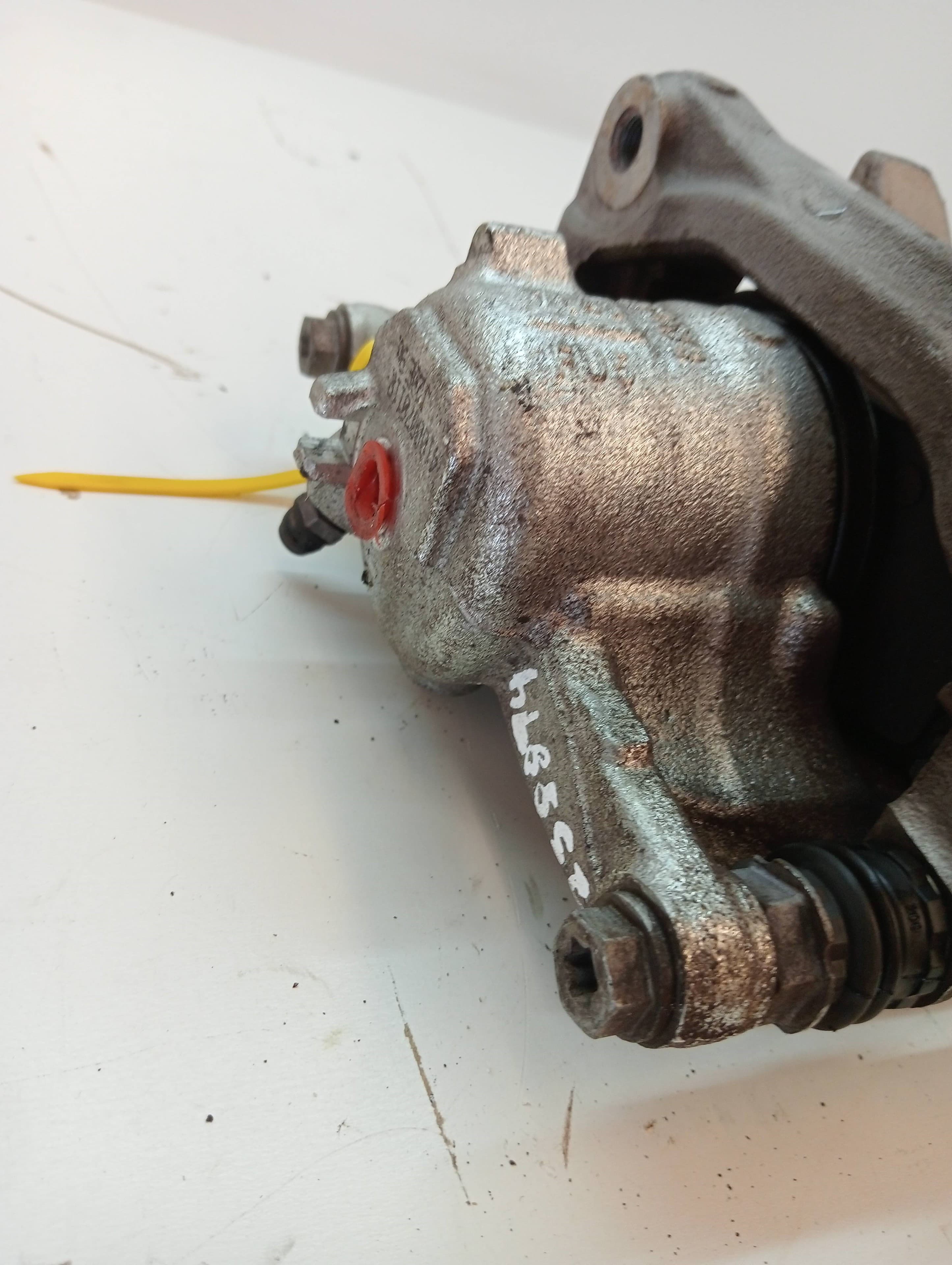 Recambio RENAULT MEGANE IV BERLINA 5P ref. 410012354R 2