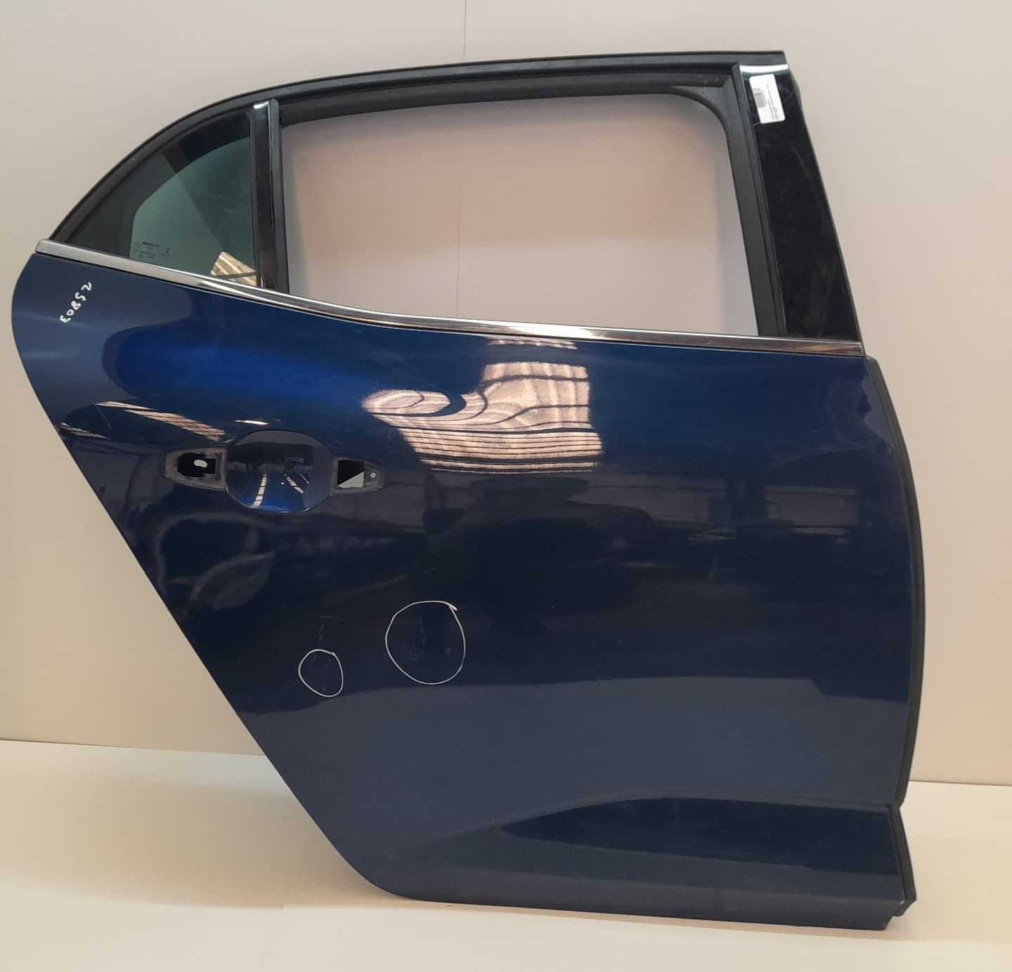 Puerta trasera derecha RENAULT MEGANE IV BERLINA 5P